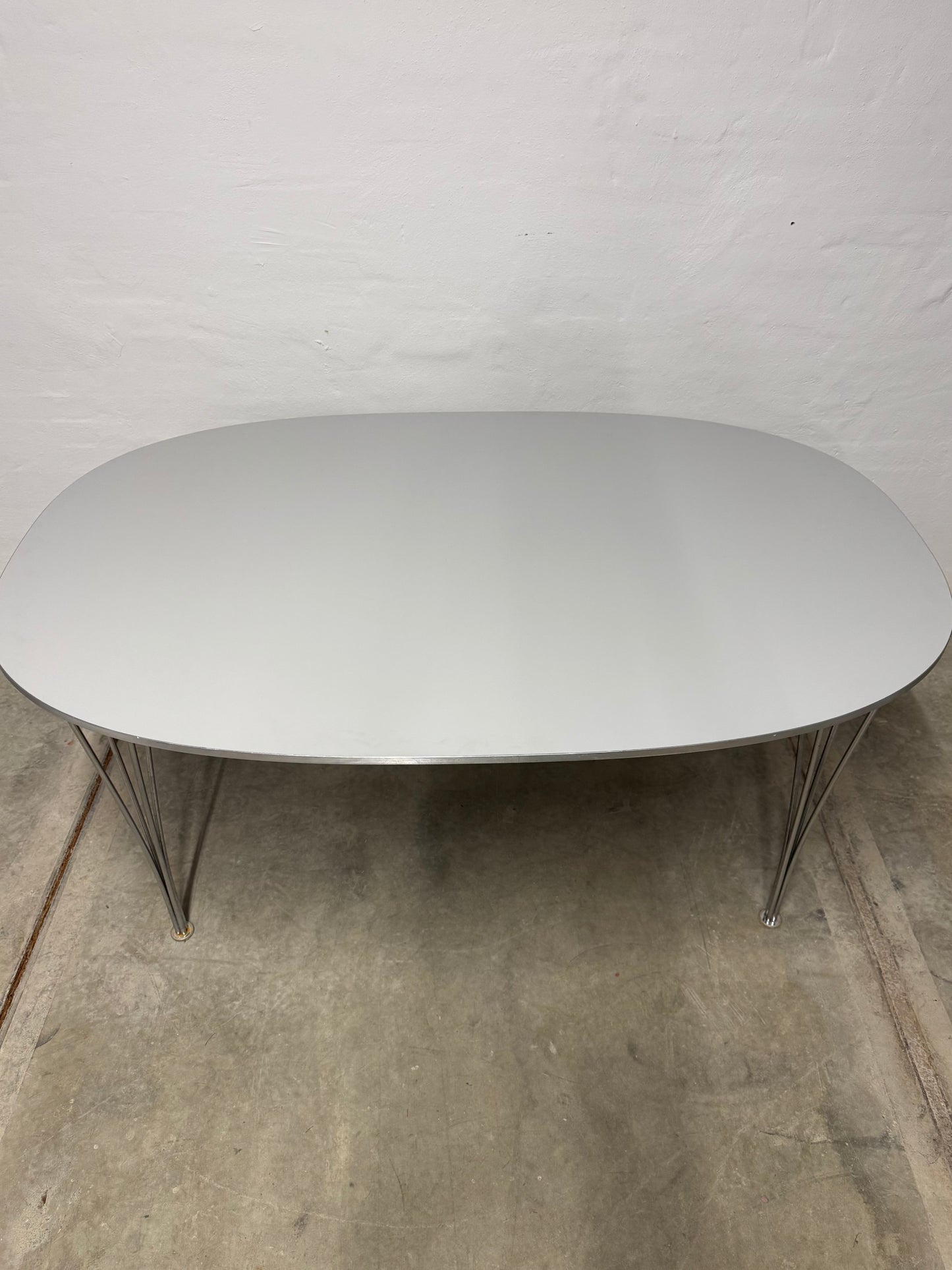 Piet Hein & Bruno Mathsson ‘Superellipse’ spisebord, Fritz Hansen.