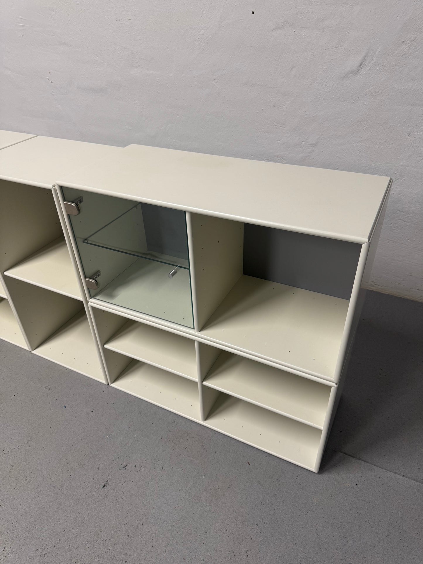 Peter J. Lassen, Montana reolmoduler.