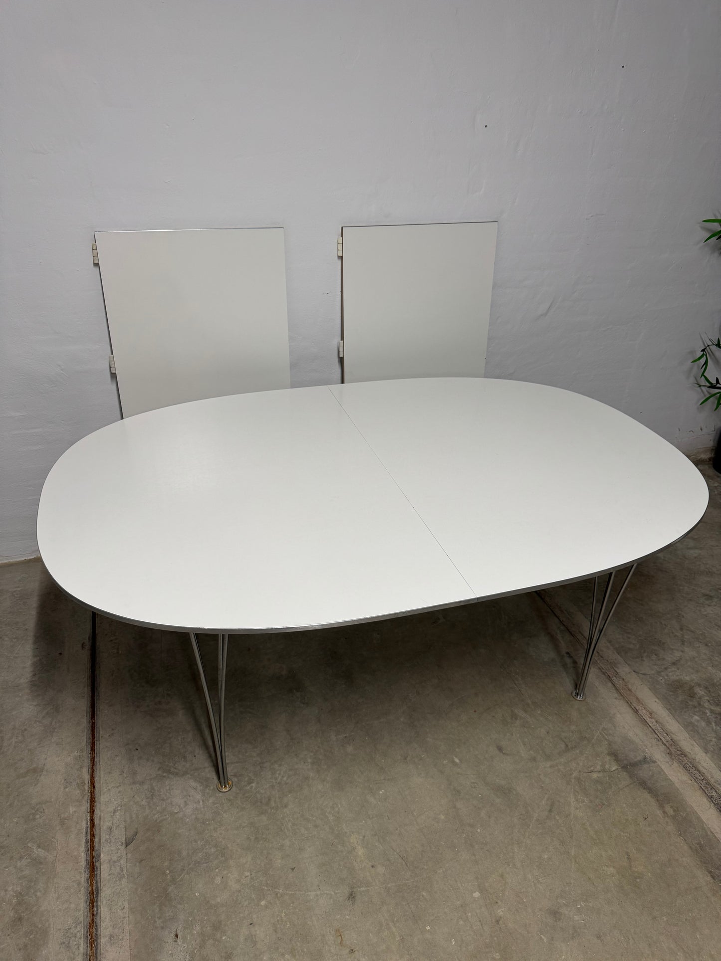 Piet Hein & Bruno Mathsson ‘Superellipse’ spisebord, Fritz Hansen.