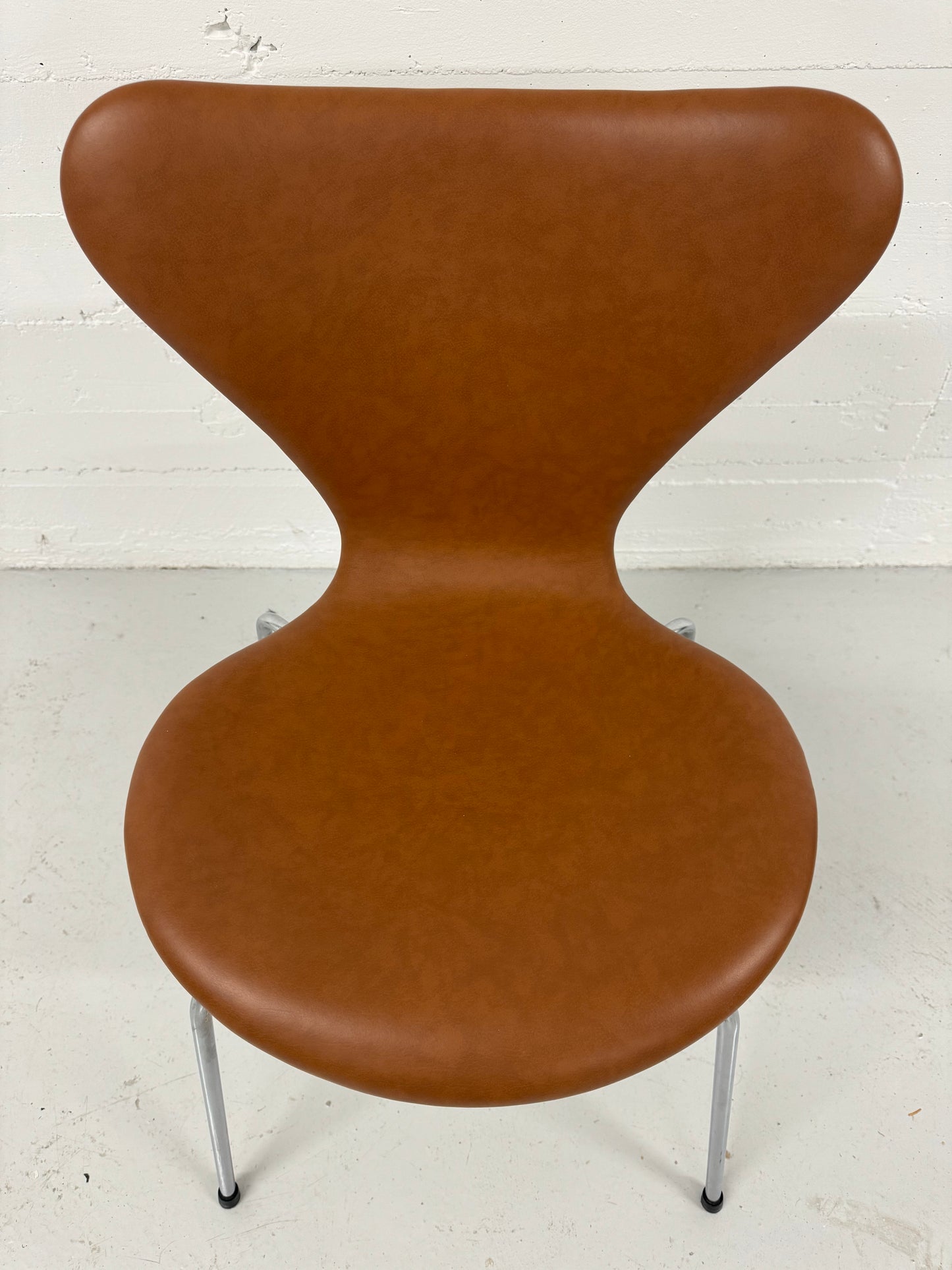 Arne Jacobsen ‘Syveren/3107’ Fritz Hansen.