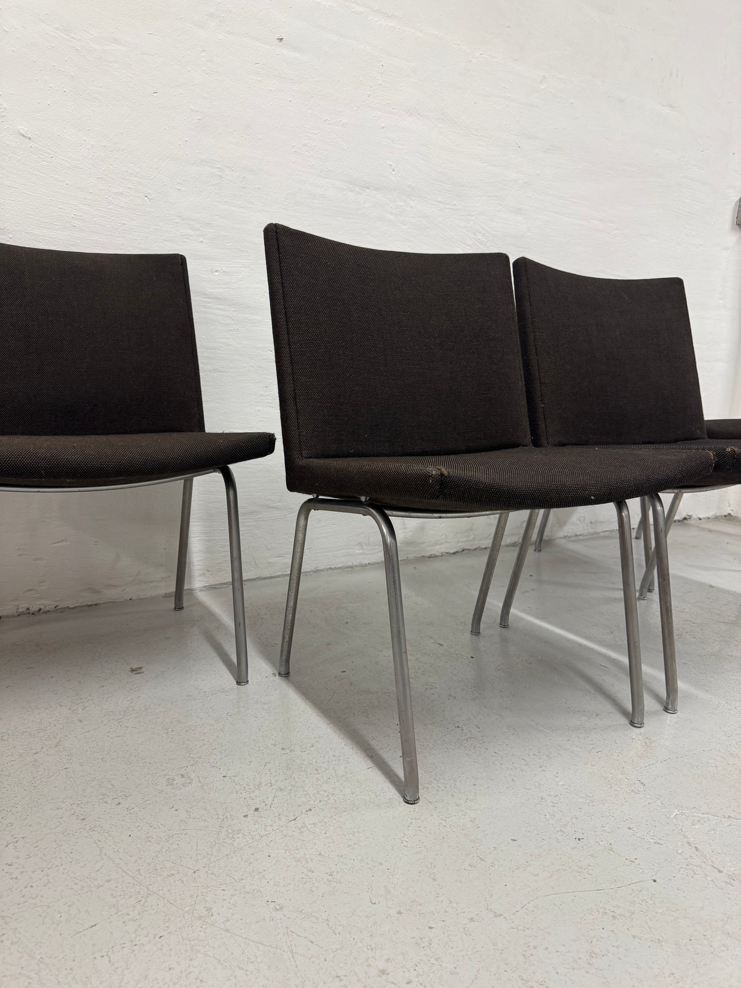 Hans J. Wegner ‘Lufthavnsstol’ ‘AP38’ fremstillet hos AP stolen.