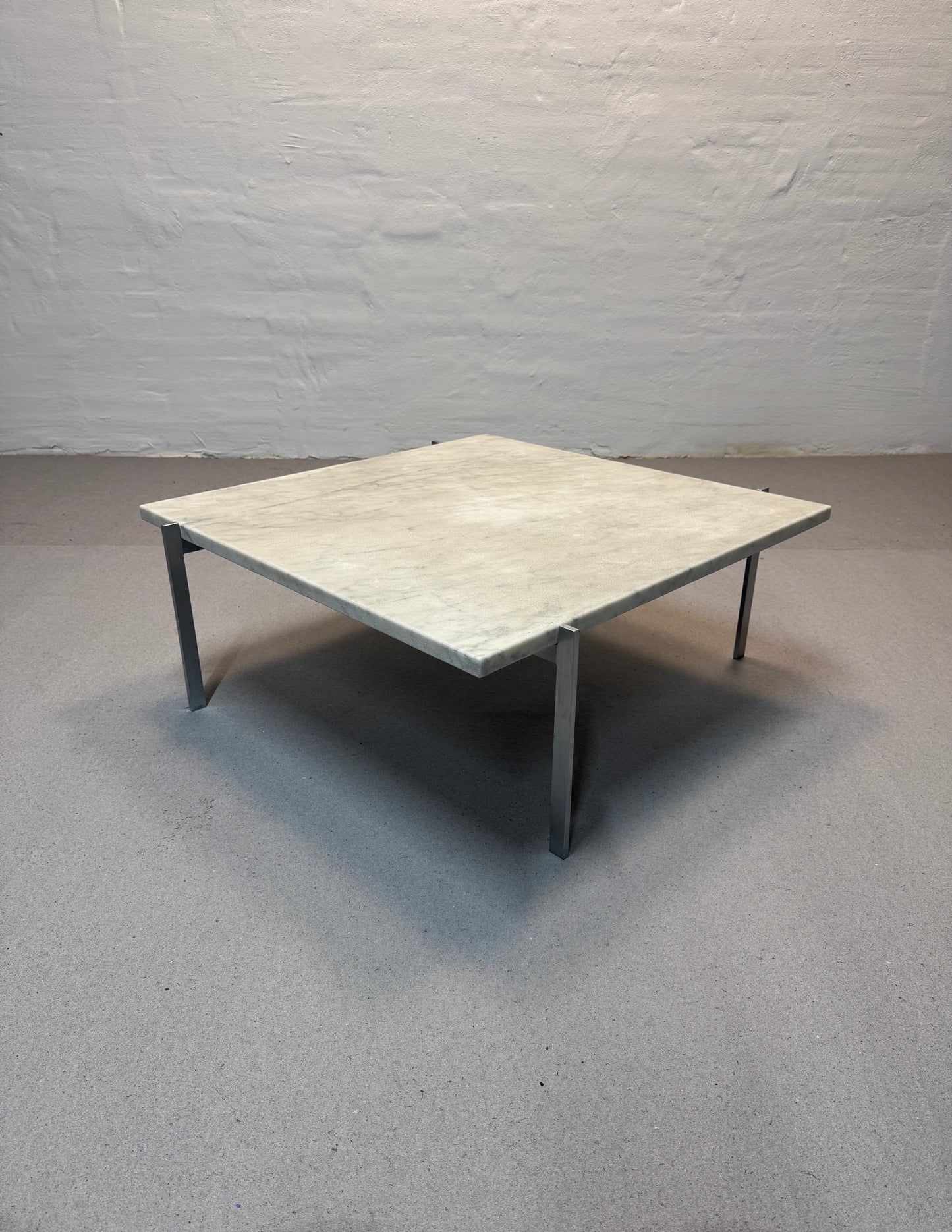 Poul Kjærholm ‘PK-61’ Fritz Hansen.