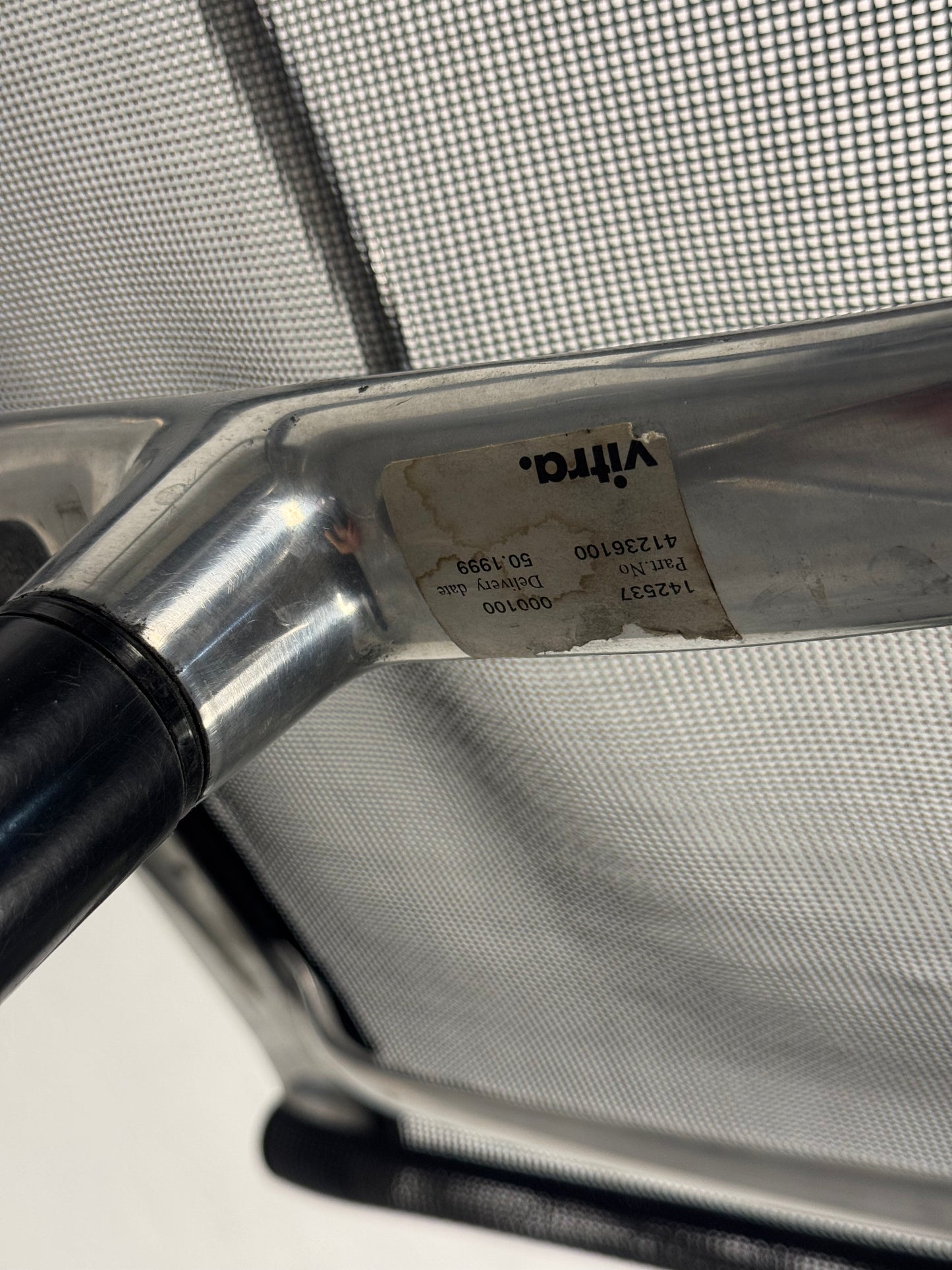 Charles Eames ‘EA107’ kontorstol, Vitra.