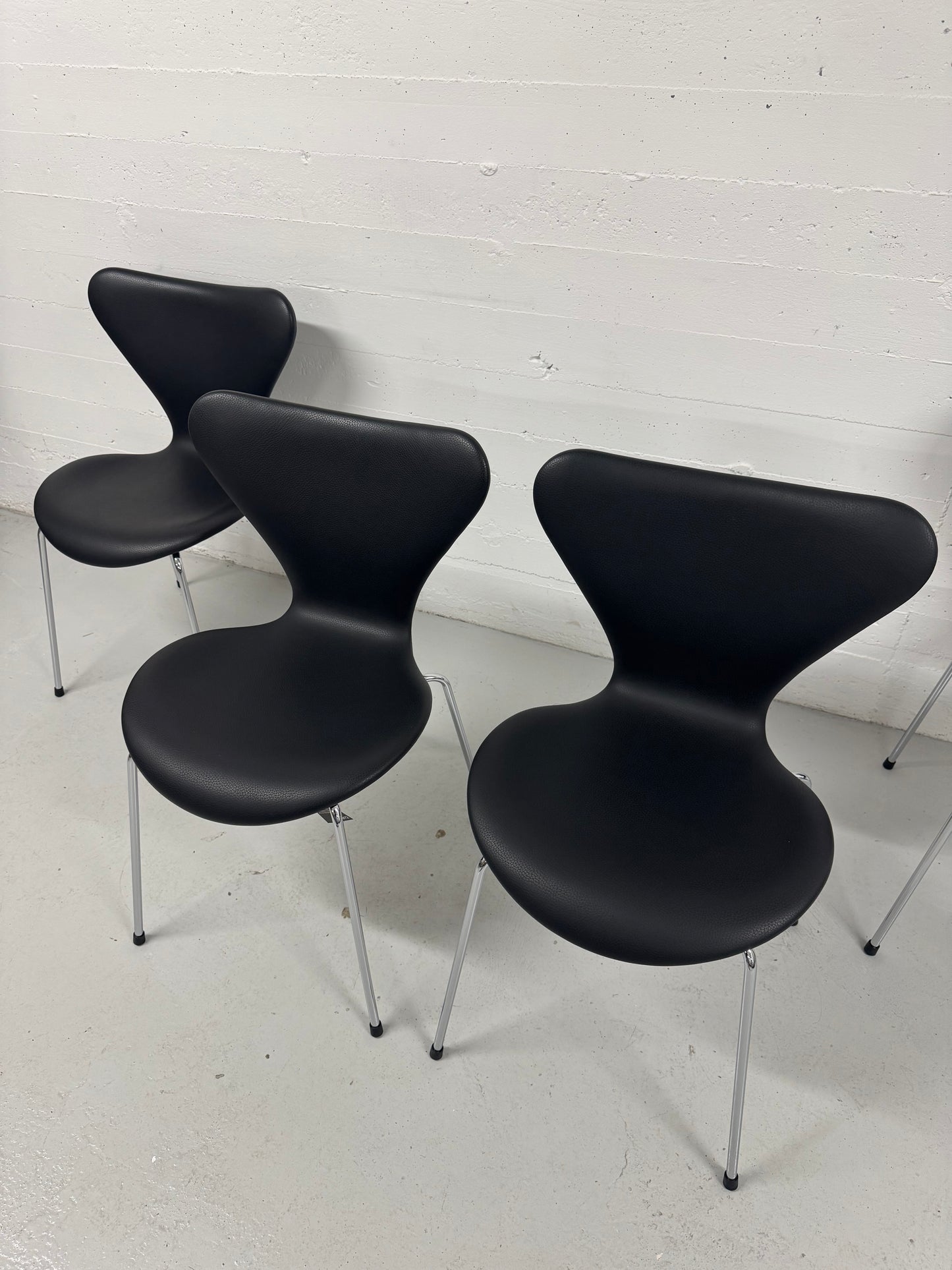 Arne Jacobsen ‘Syveren/3107’ Fritz Hansen.