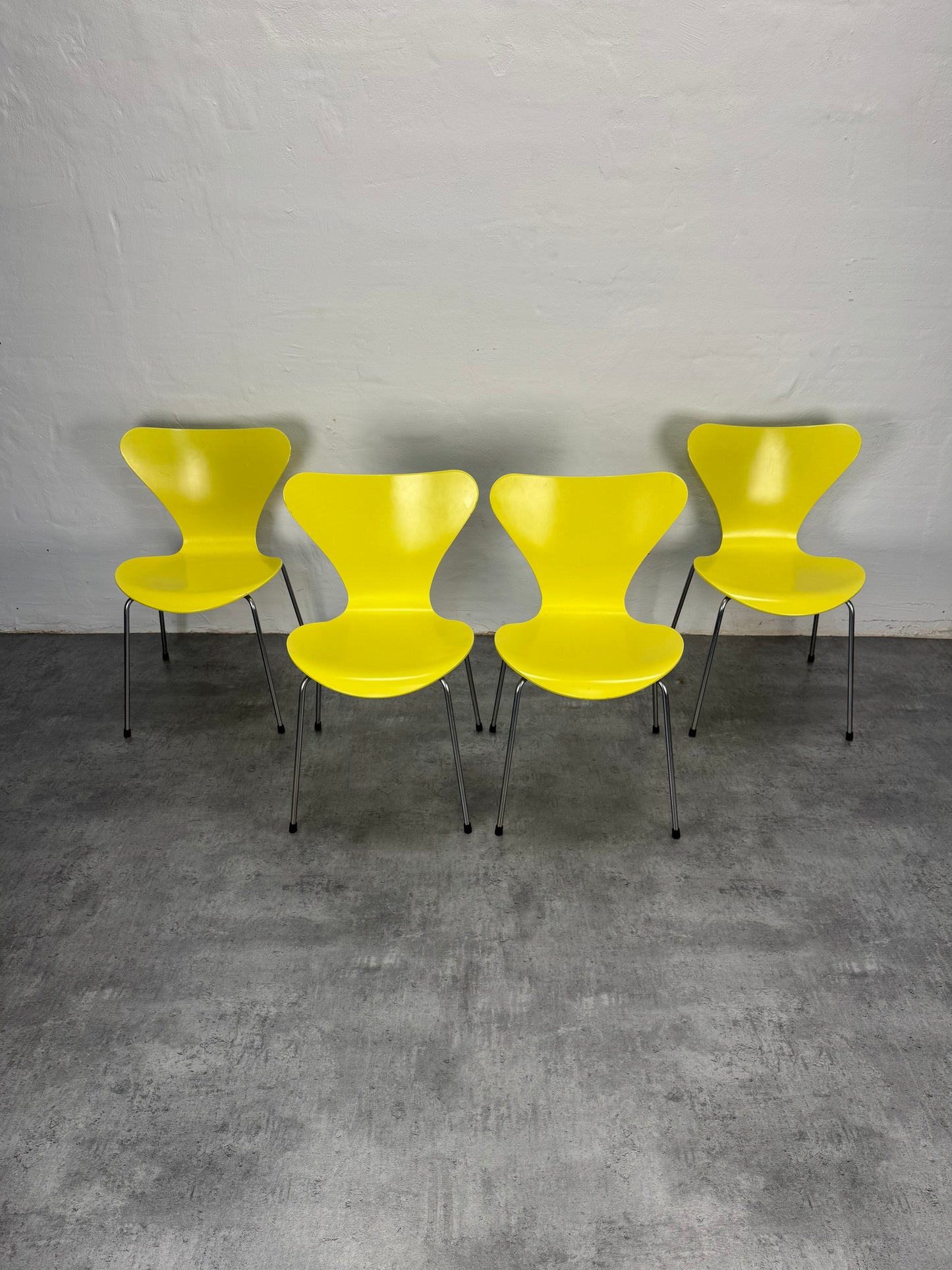 Arne Jacobsen ‘Syveren/3107’ Fritz Hansen.