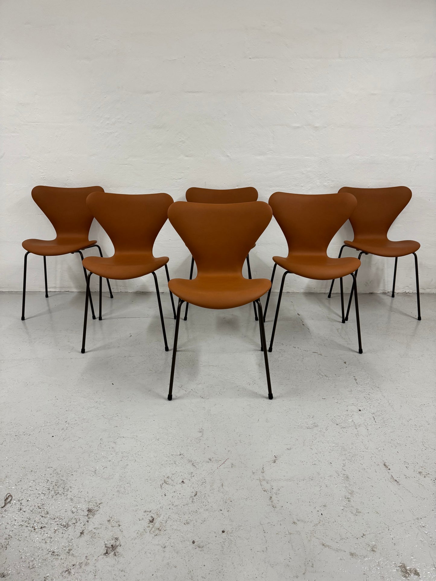 Nypolstret Arne Jacobsen ‘Syveren/3107’ Fritz Hansen.