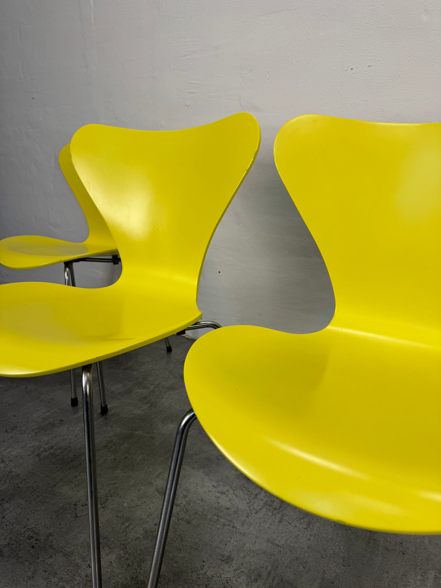 Arne Jacobsen ‘Syveren/3107’ Fritz Hansen.