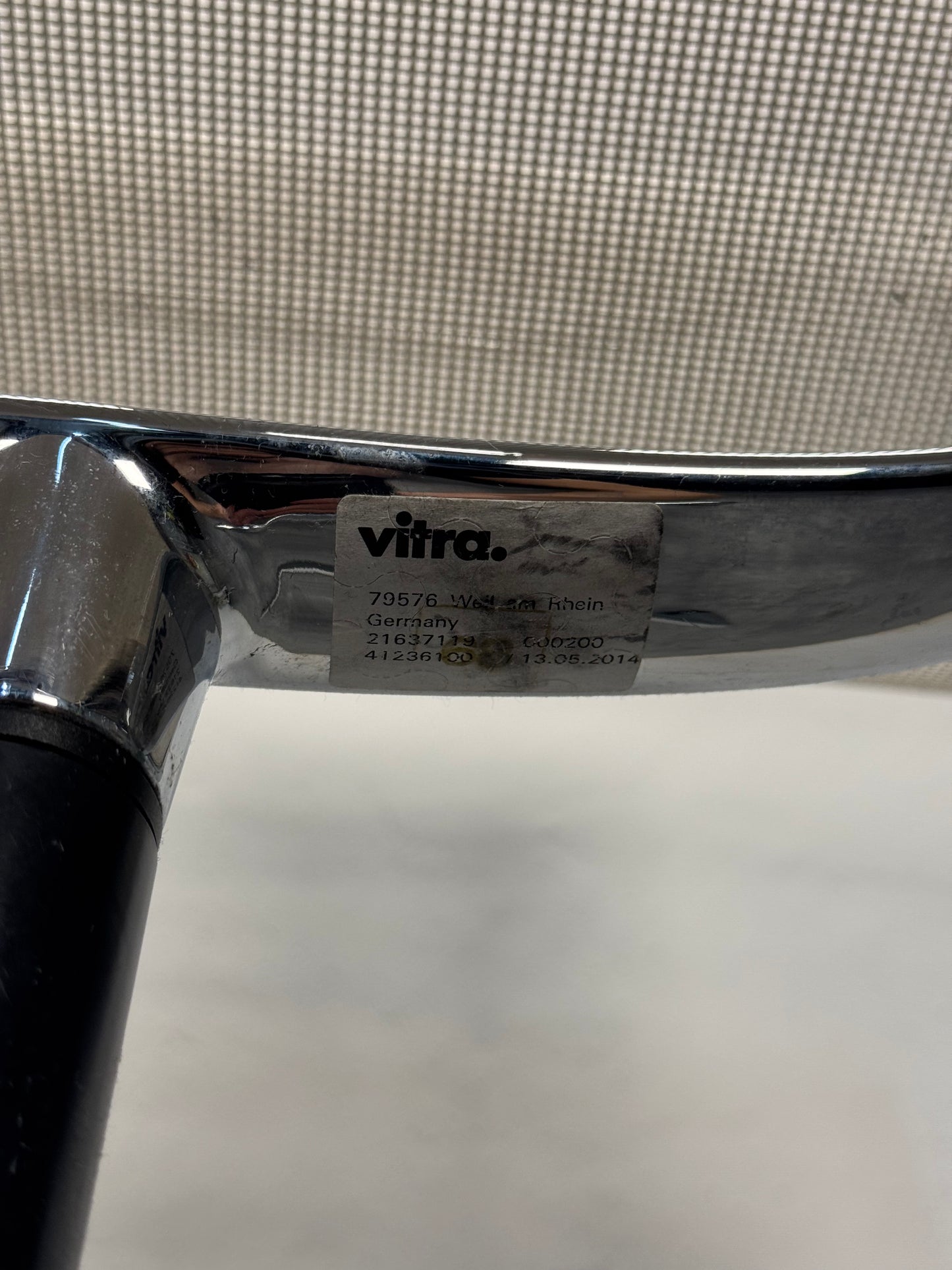 Charles Eames ‘EA107’ kontorstol, Vitra.