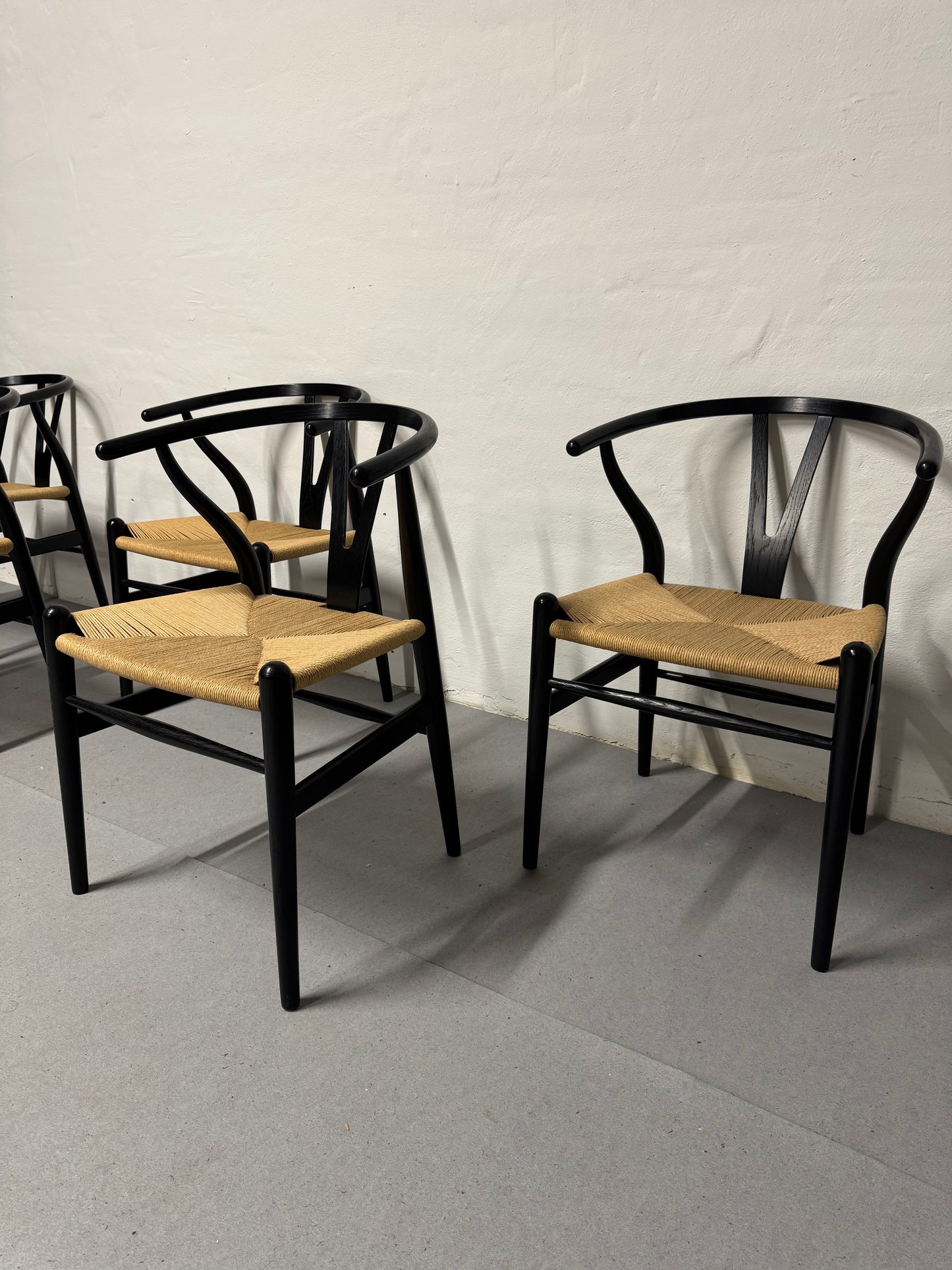 Egetræ, Hans J. Wegner ‘CH24’ ‘Y-stolen’ fremstillet hos Carl Hansen & Søn.