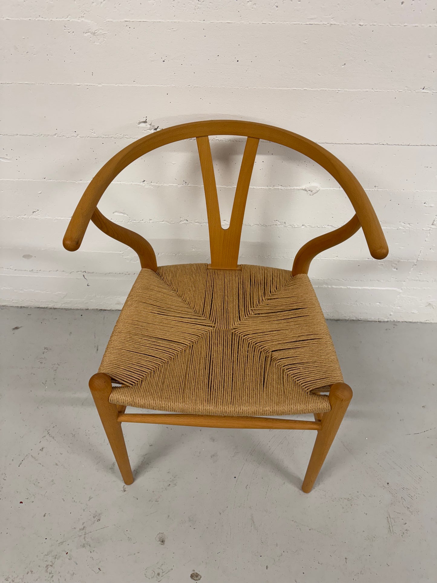 Hans J. Wegner ‘CH24’ ‘Y-stolen’ fremstillet hos Carl Hansen & Søn.