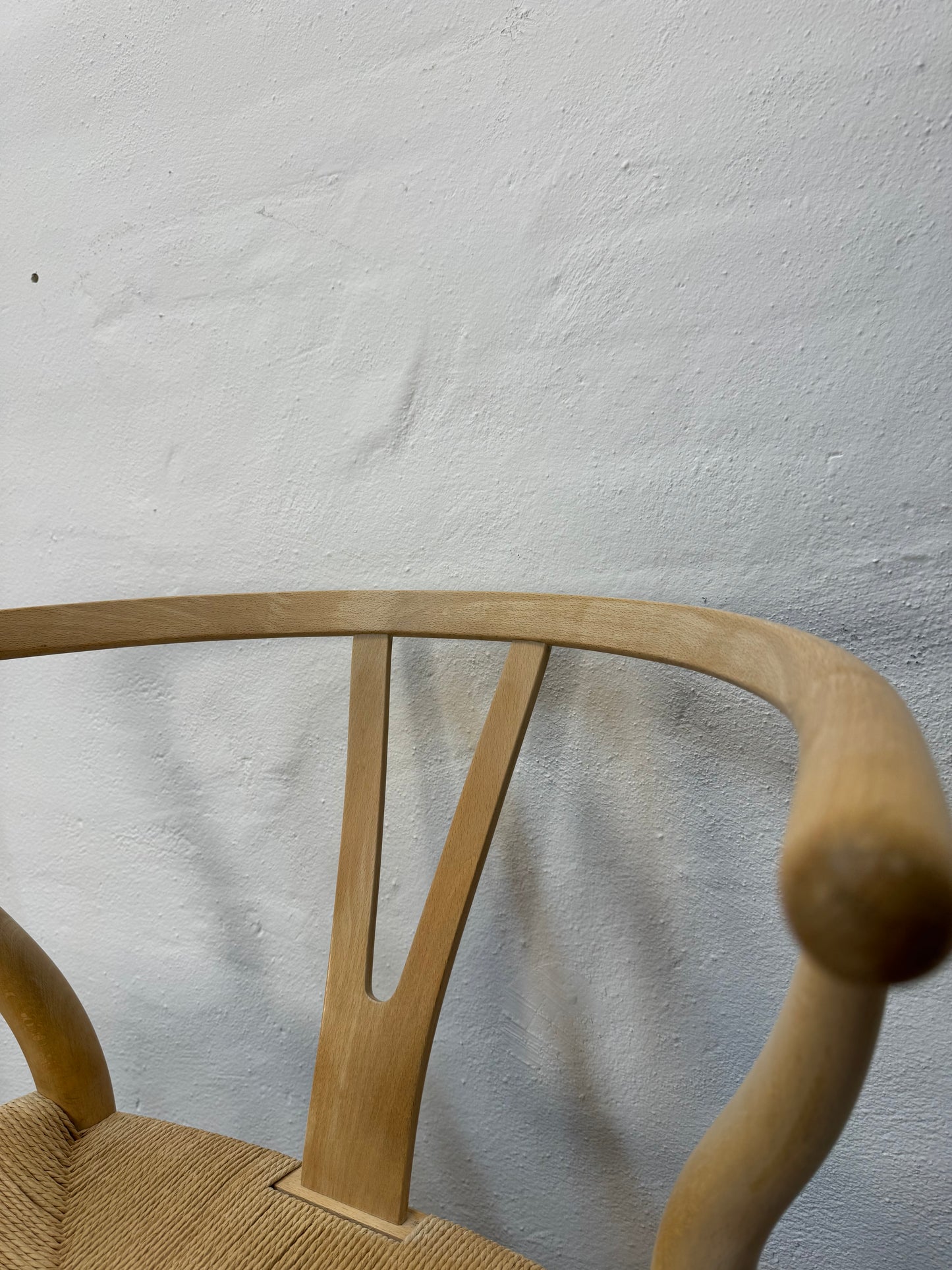Hans J. Wegner ‘CH24’ ‘Y-stolen’ fremstillet hos Carl Hansen & Søn.