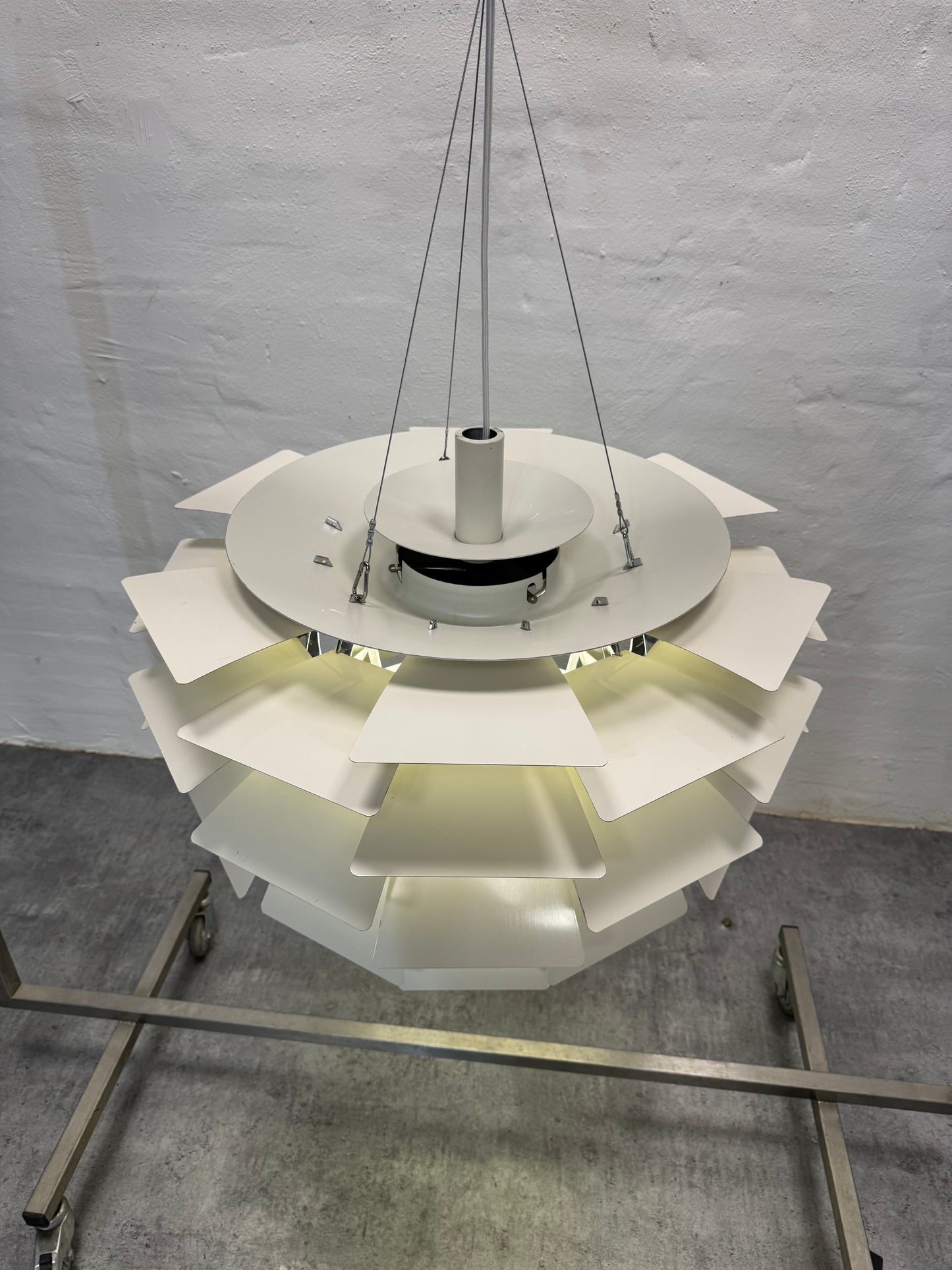 Poul Henningsen ‘Koglen’ Ø72 cm, hvid.