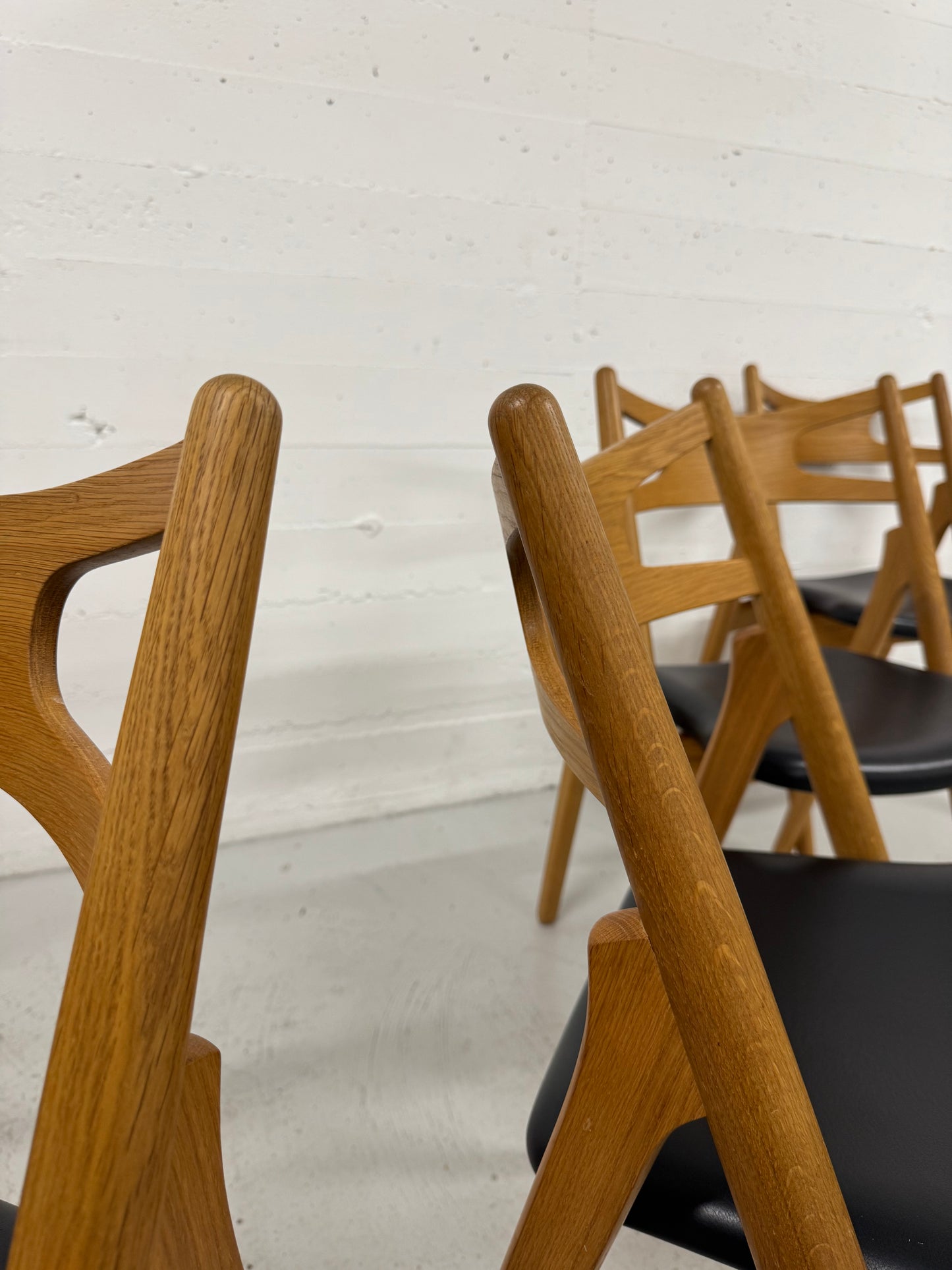 Hans J. Wegner ‘CH29’ fremstillet hos Carl Hansen & Søn.