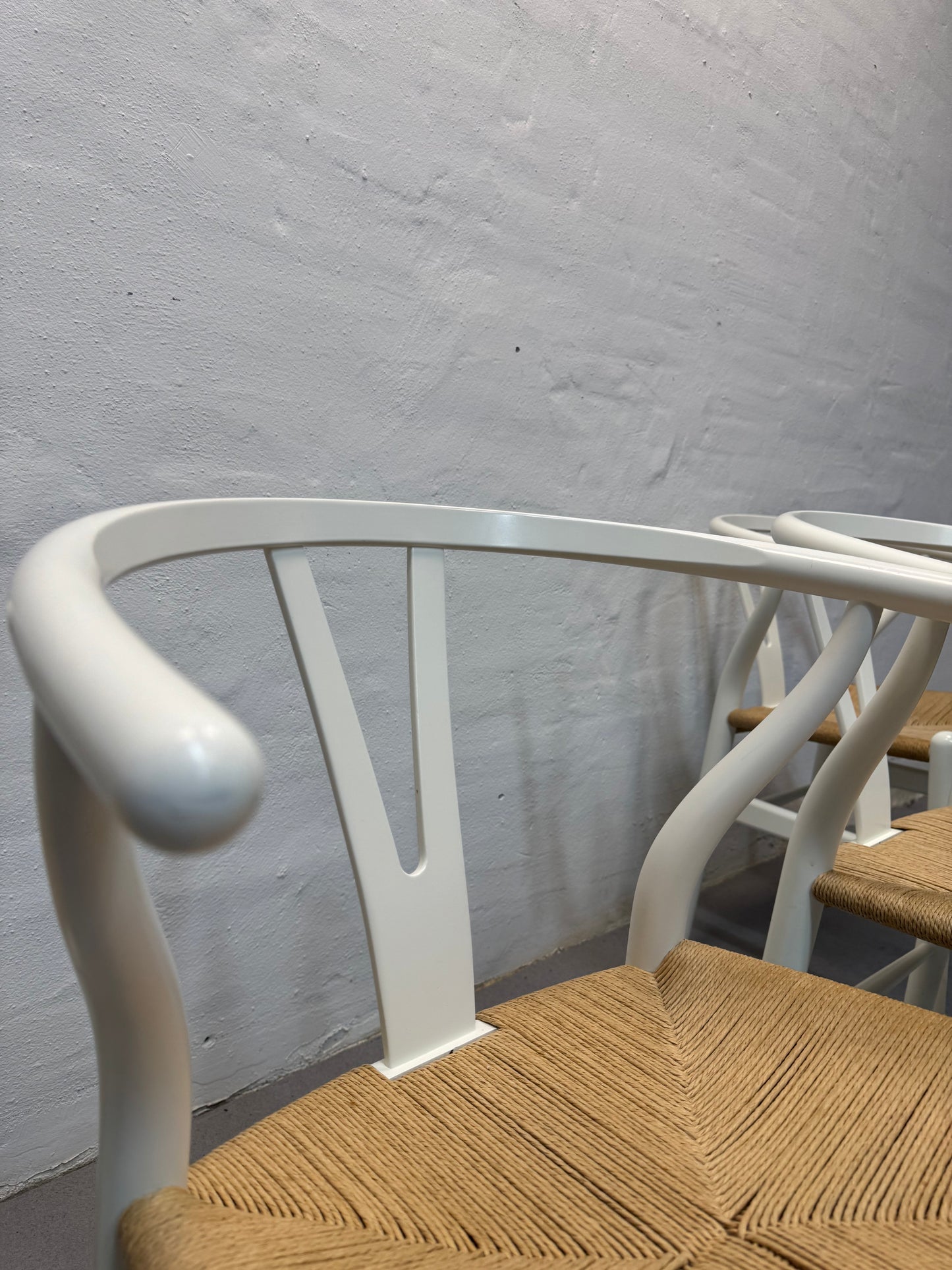 Hans J. Wegner ‘CH24’ ‘Y-stolen’ fremstillet hos Carl Hansen & Søn.