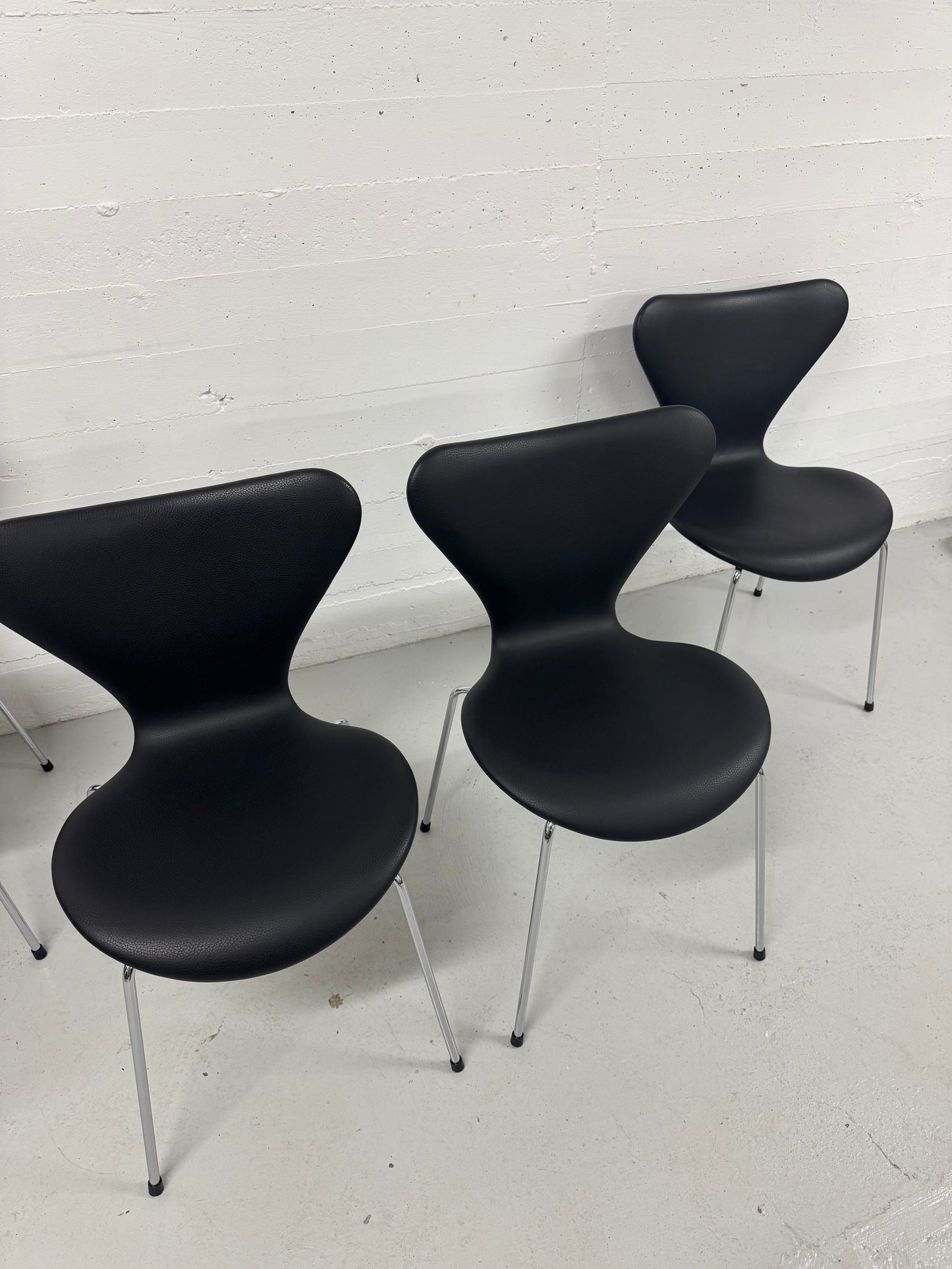 Arne Jacobsen ‘Syveren/3107’ Fritz Hansen.