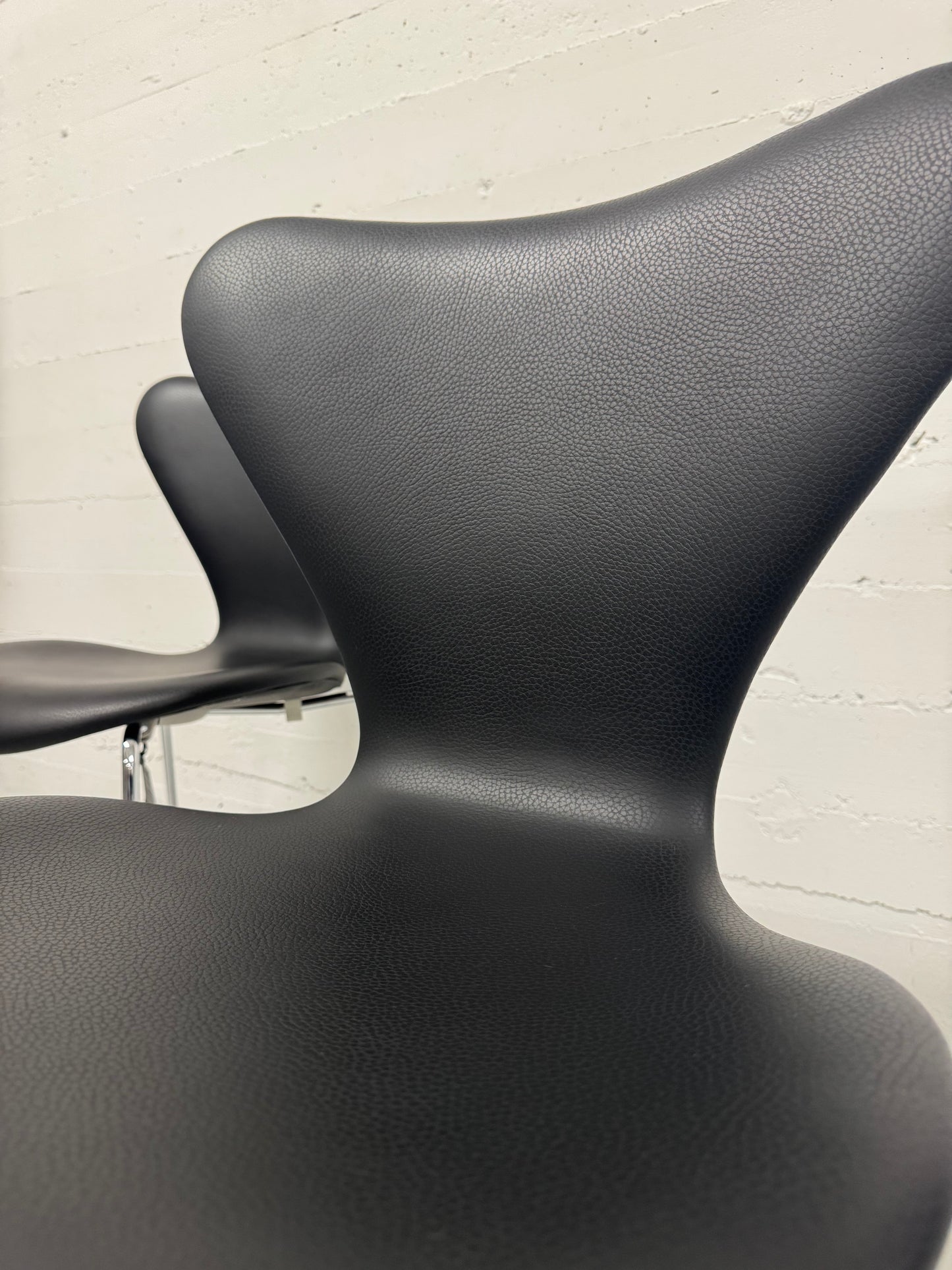 Arne Jacobsen ‘Syveren/3107’ Fritz Hansen.