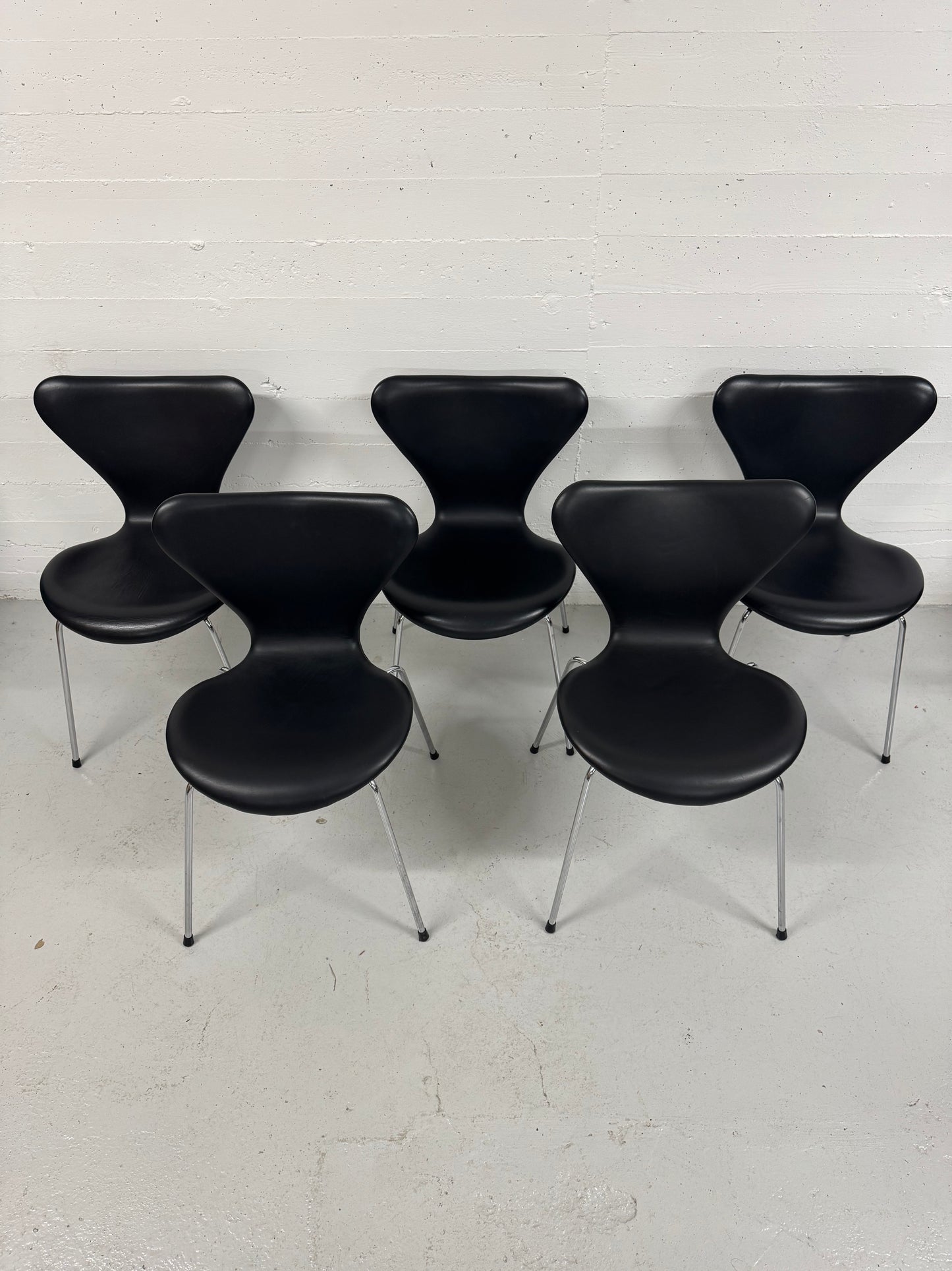 Arne Jacobsen ‘Syveren/3107’ Fritz Hansen.