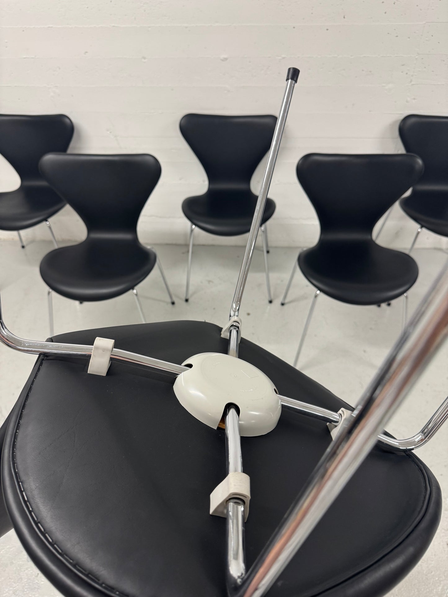 Arne Jacobsen ‘Syveren/3107’ Fritz Hansen.