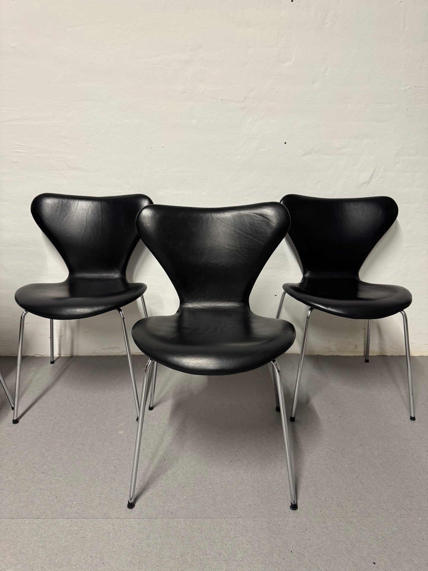 Arne Jacobsen ‘Syveren/3107’ Fritz Hansen.