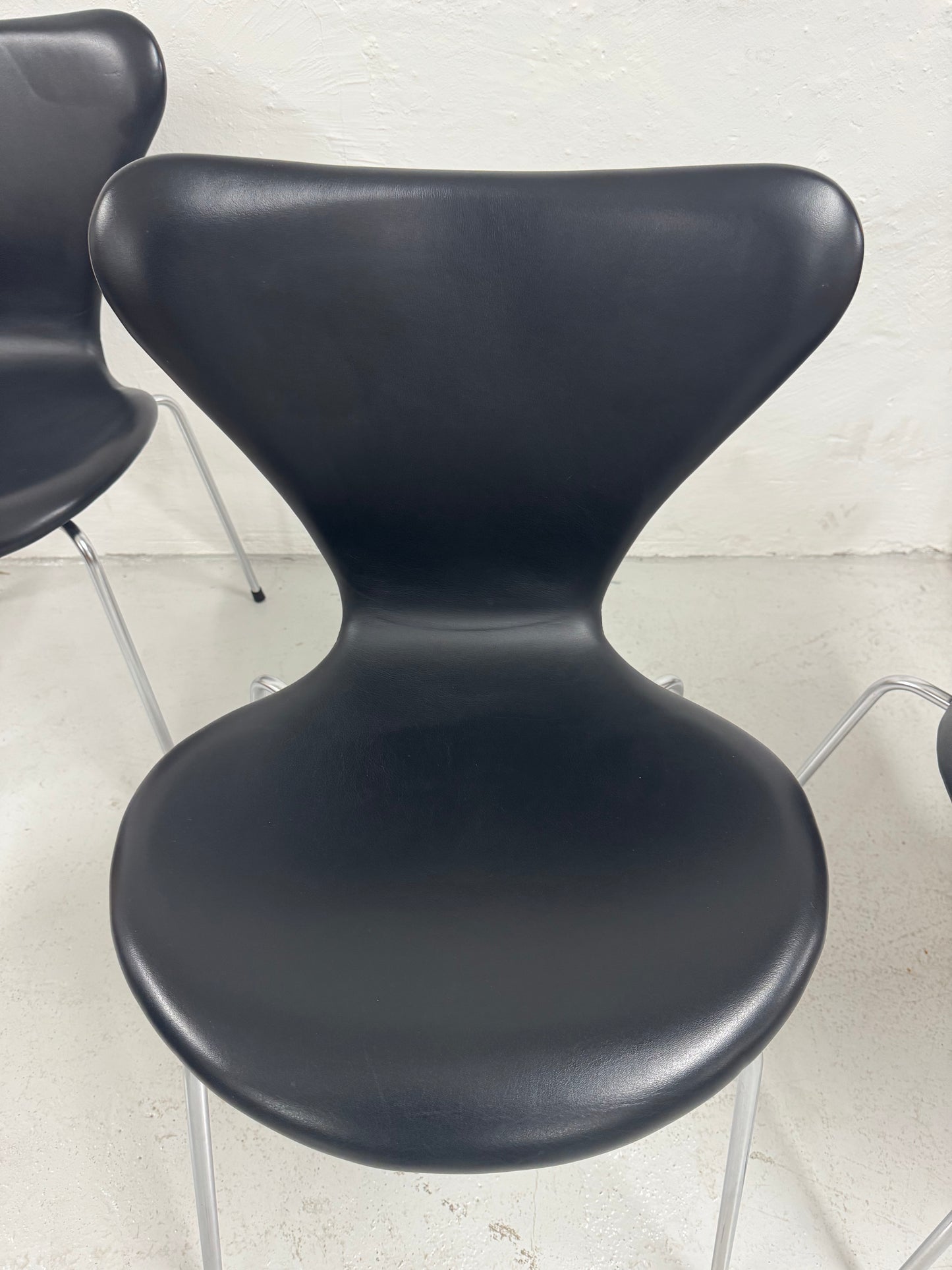 Arne Jacobsen ‘Syveren/3107’ Fritz Hansen.