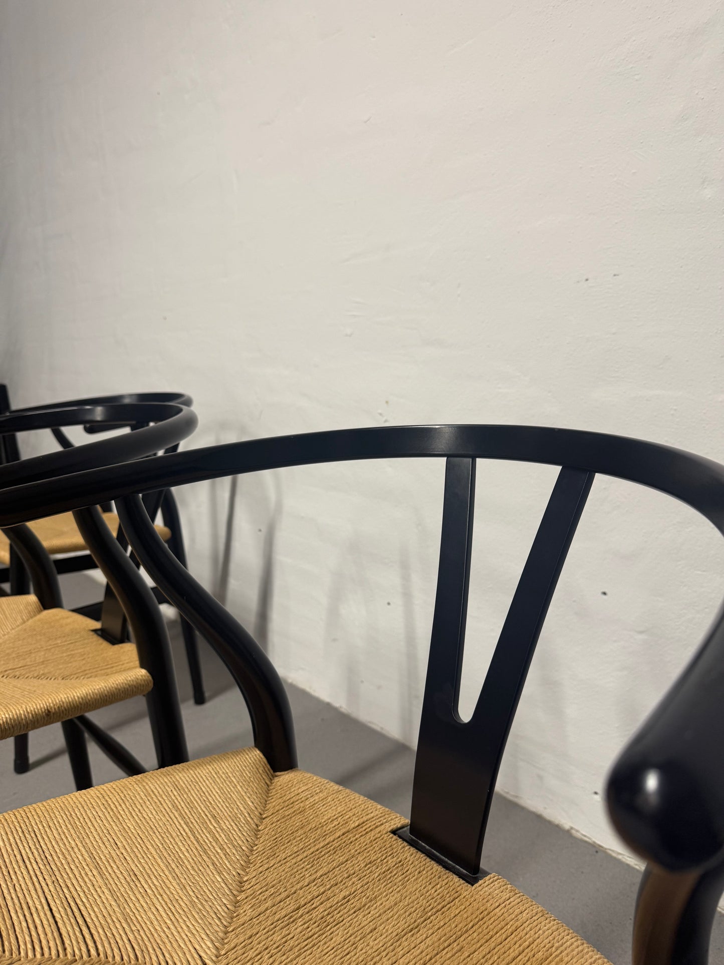 Hans J. Wegner ‘CH24’ ‘Y-stolen’ fremstillet hos Carl Hansen & Søn.