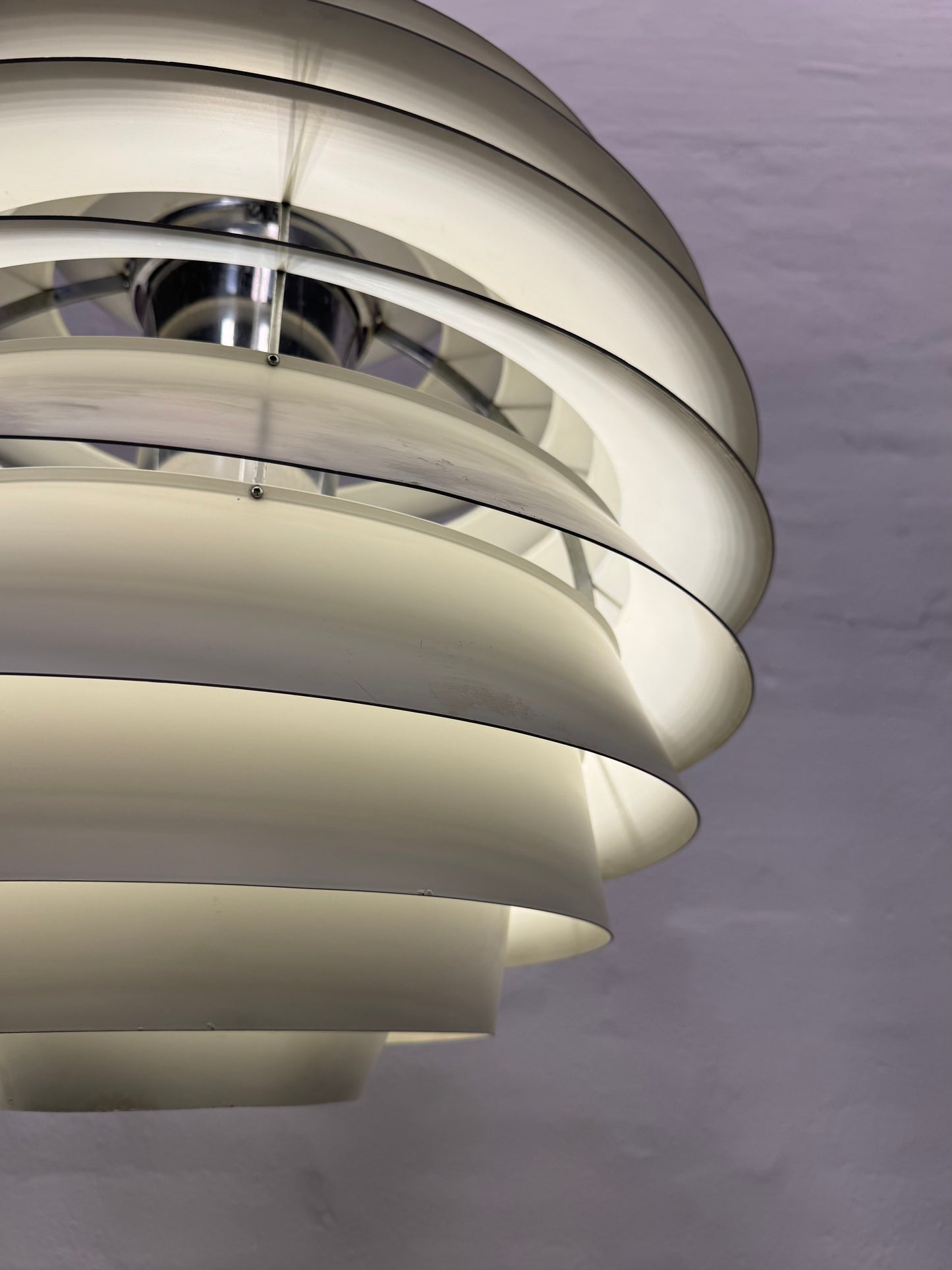 Poul Henningsen “Louvre” Fritz Hansen, Ø60 cm.