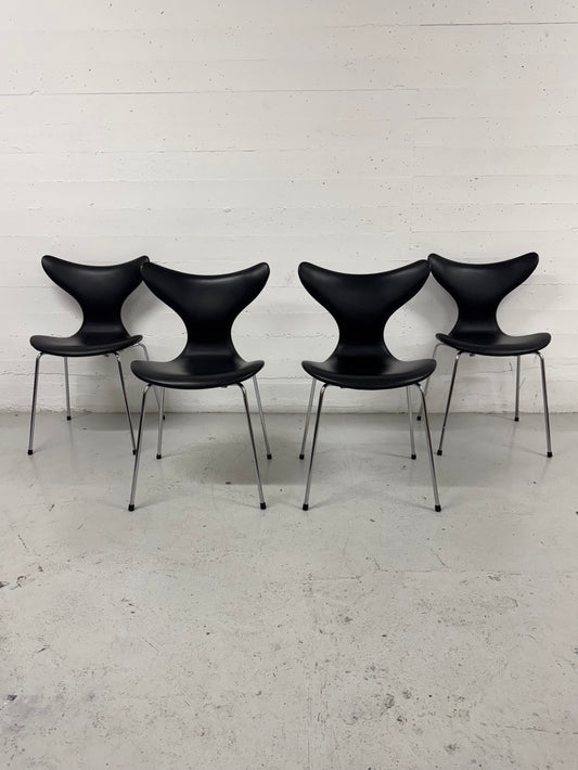 Arne Jacobsen ‘mågen/liljen/3108’ Fritz Hansen.