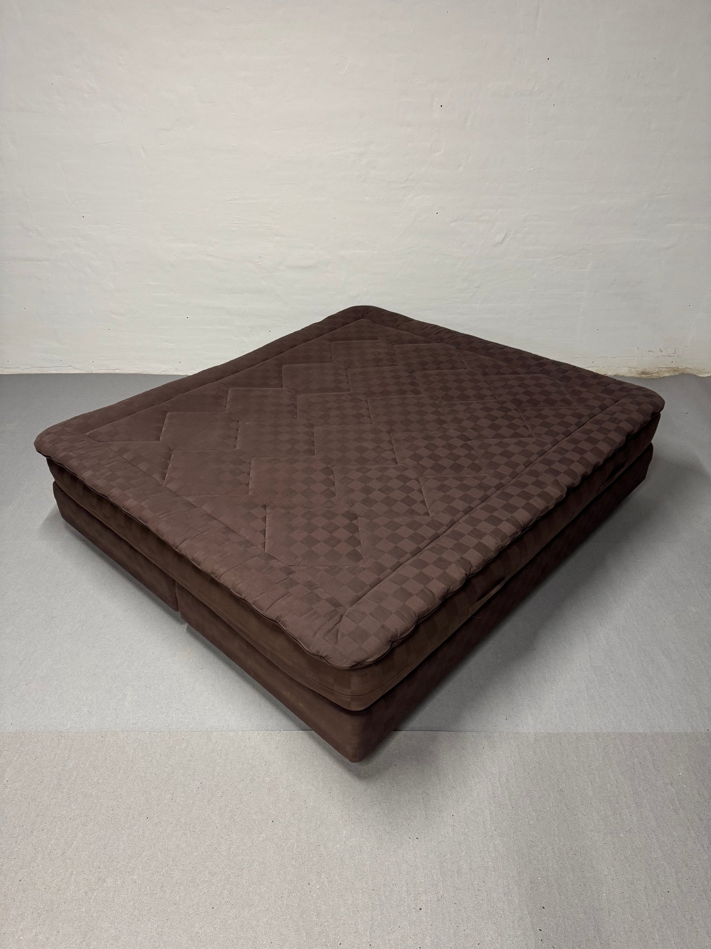 Hästens ‘Continental’ Dobbeltseng – 180x200cm.