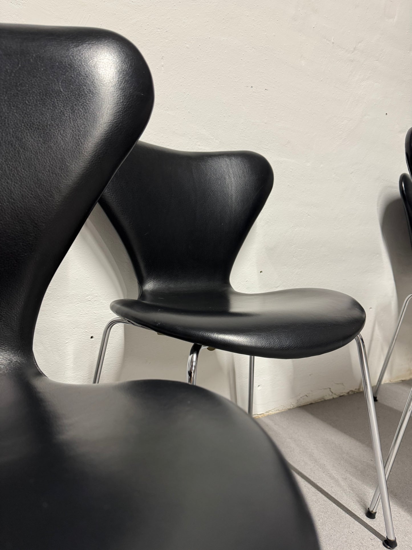 Arne Jacobsen ‘Syveren/3107’ Fritz Hansen.