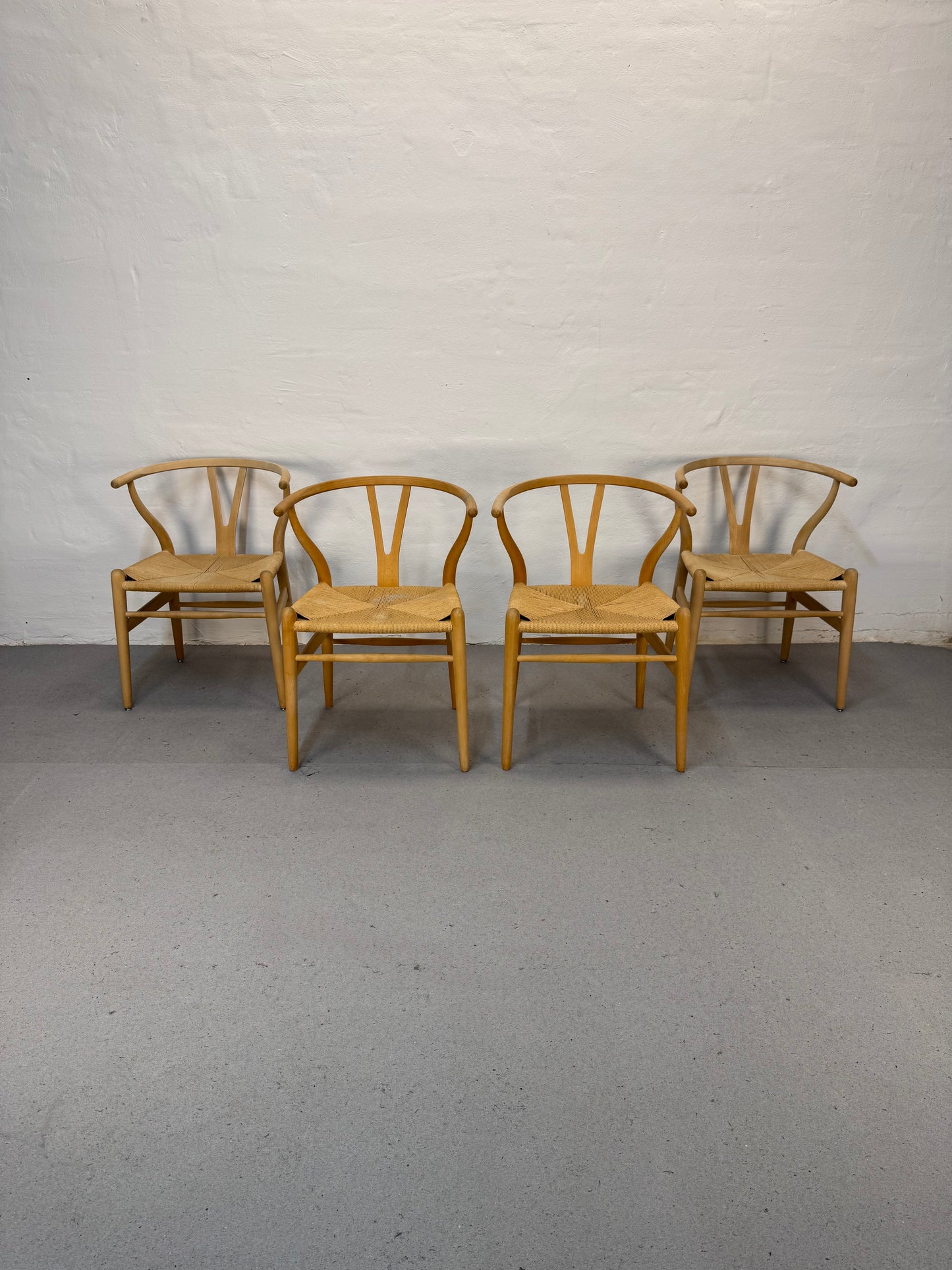 Hans J. Wegner ‘CH24’ ‘Y-stolen’ fremstillet hos Carl Hansen & Søn.