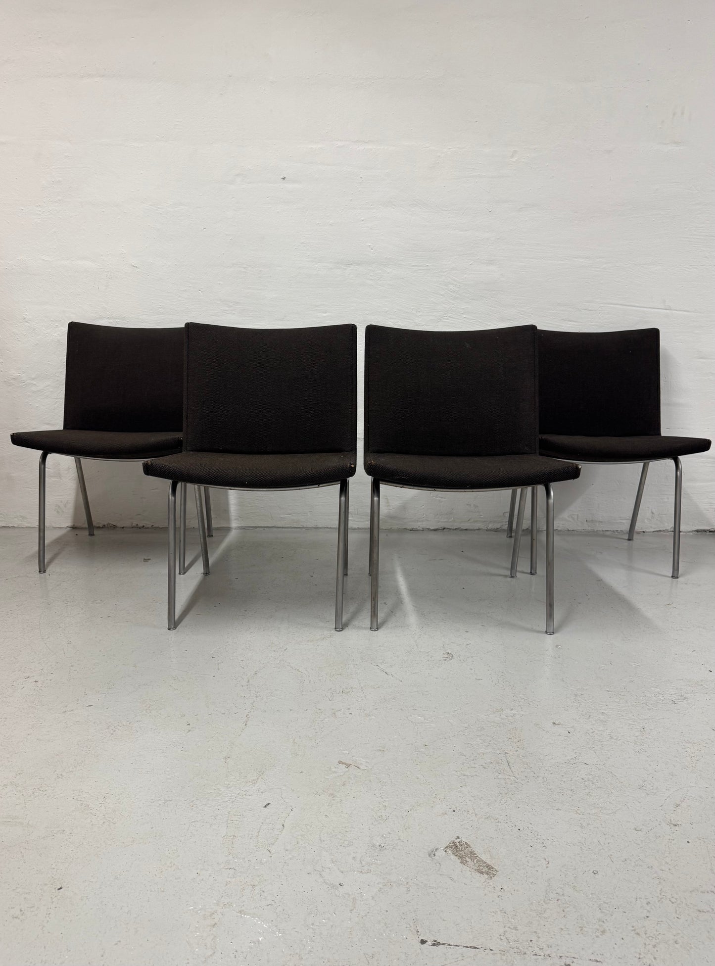Hans J. Wegner ‘Lufthavnsstol’ ‘AP38’ fremstillet hos AP stolen.