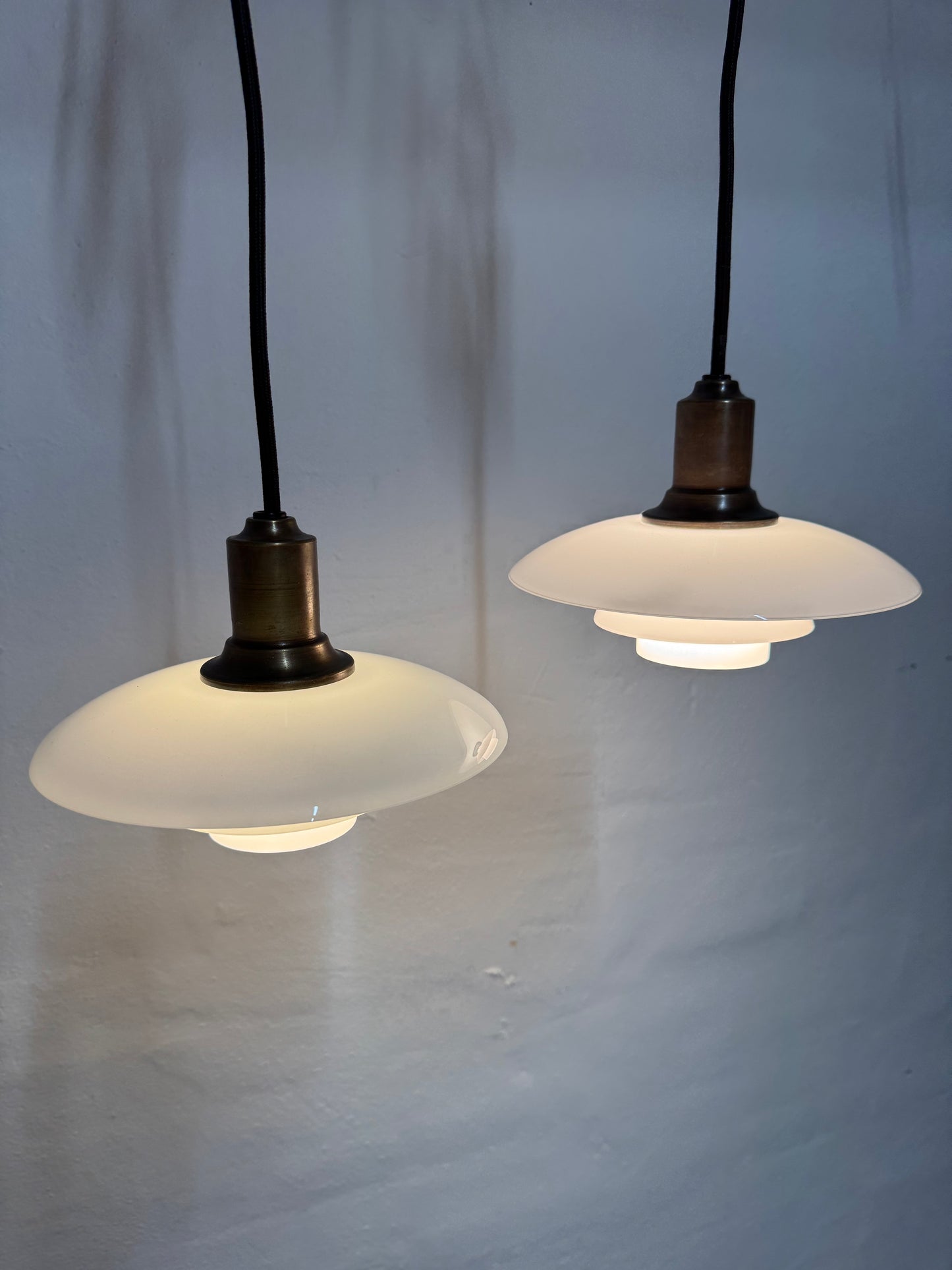 Poul Henningsen, “PH 2/1” Louis Poulsen.