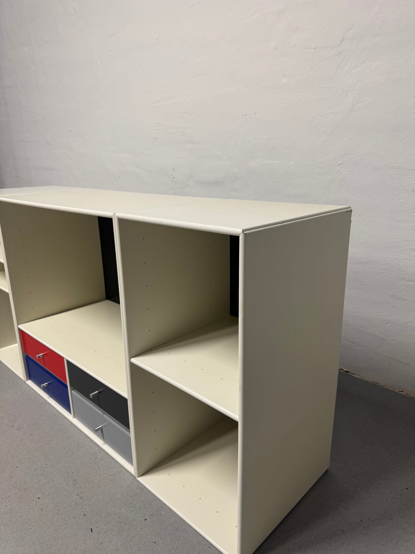 Peter J. Lassen, Montana reolmoduler.