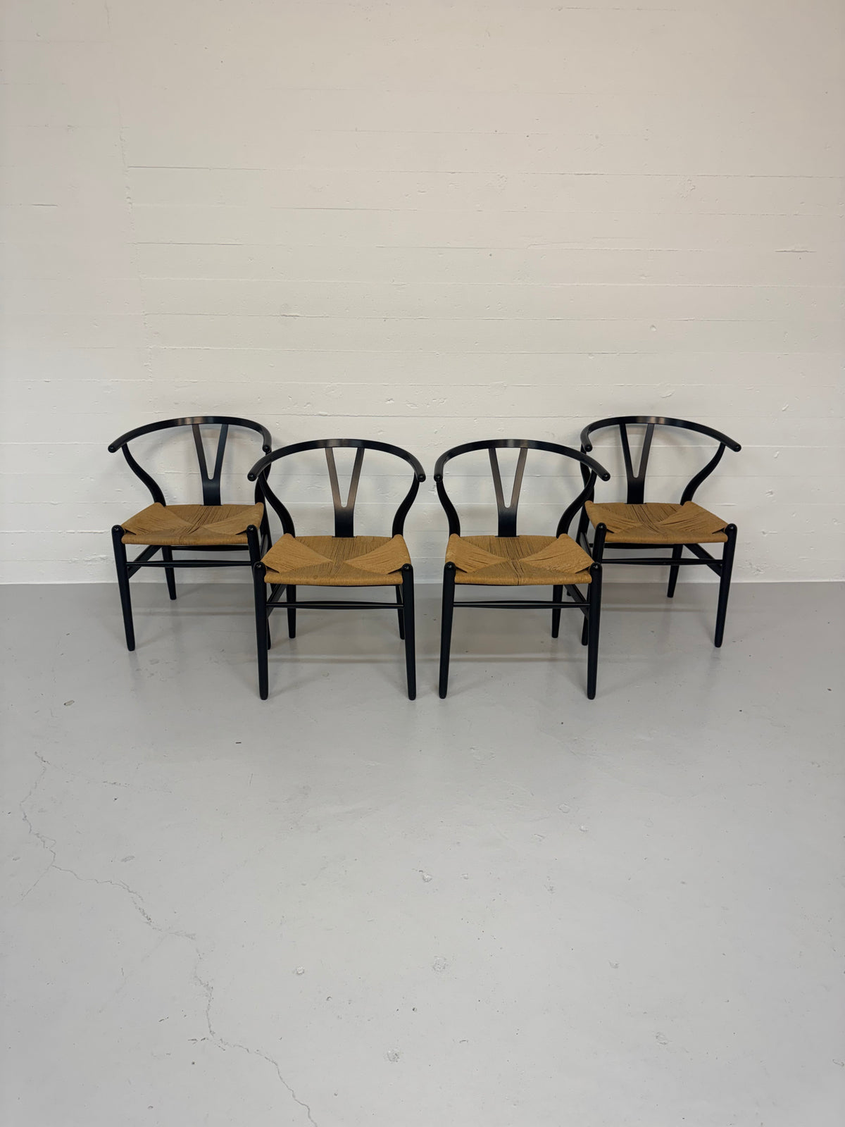 Hans J. Wegner ‘CH-24’ Carl Hansen & Søn.