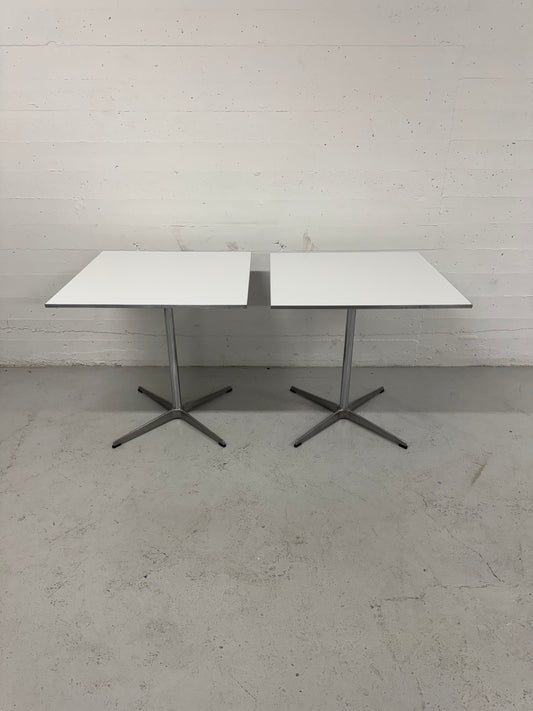 Arne Jacobsen & piet hein cafebord, Fritz Hansen.