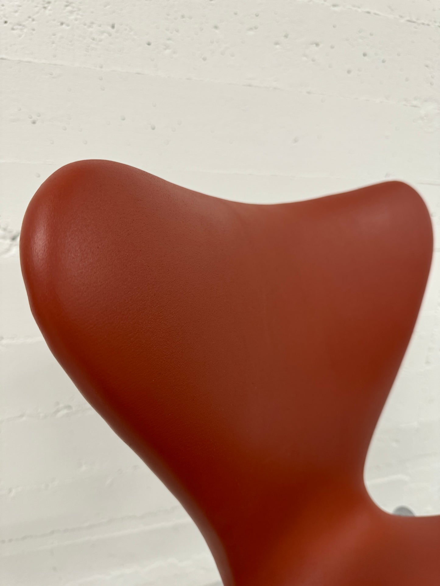 Arne Jacobsen ‘Syveren/3107’ Fritz Hansen.