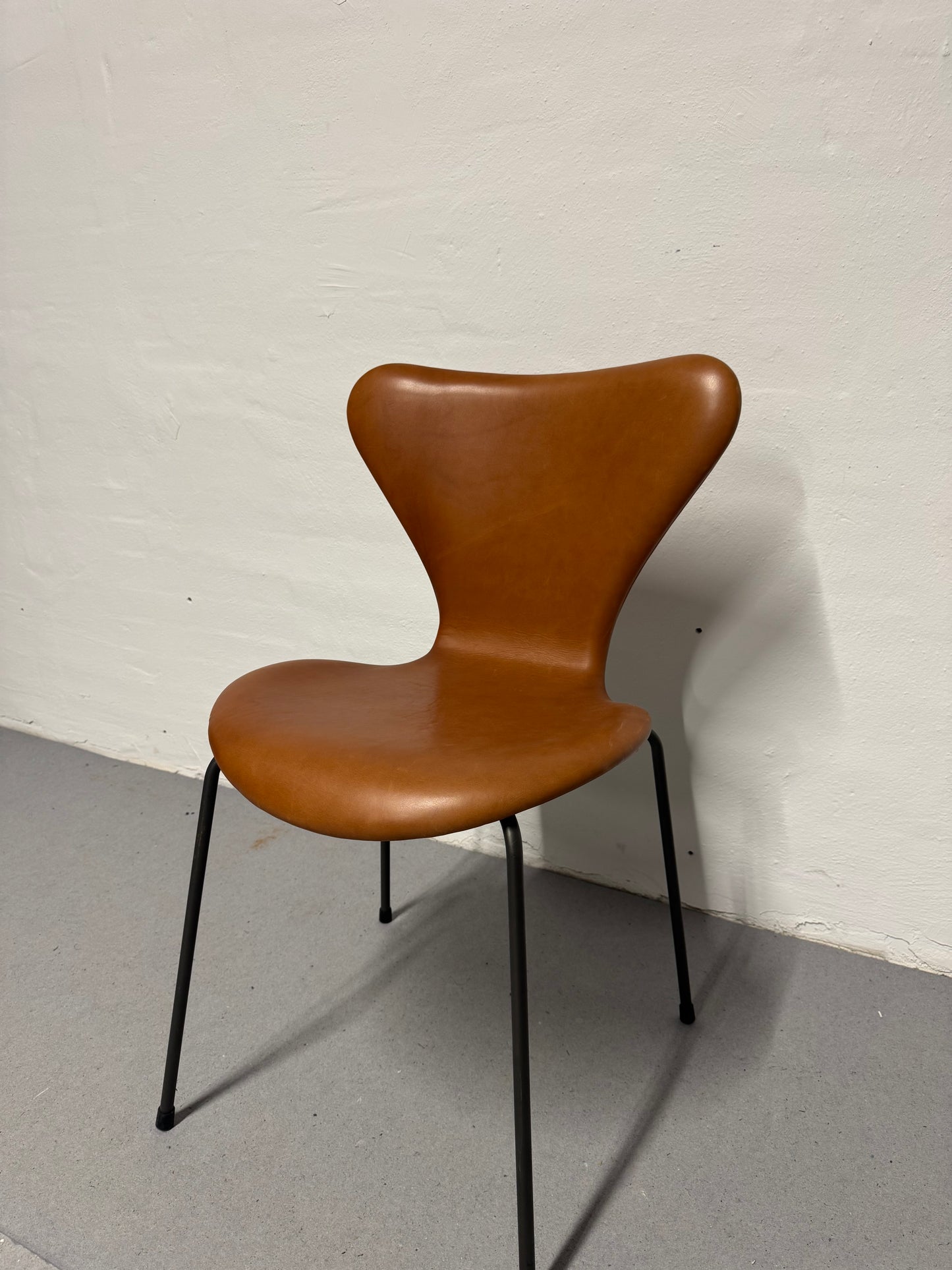 Arne Jacobsen ‘Syveren/3107’ Fritz Hansen.