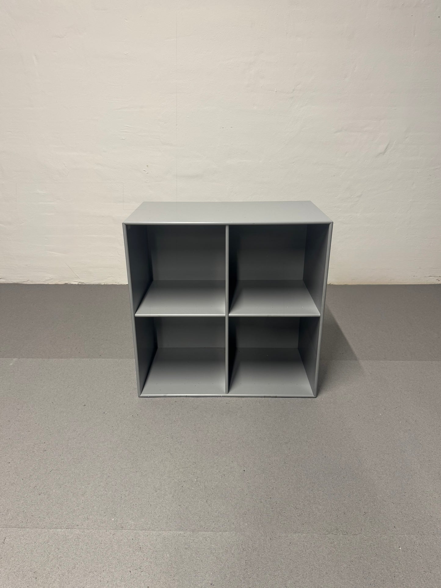 Peter J. Lassen, Montana reolmodul.