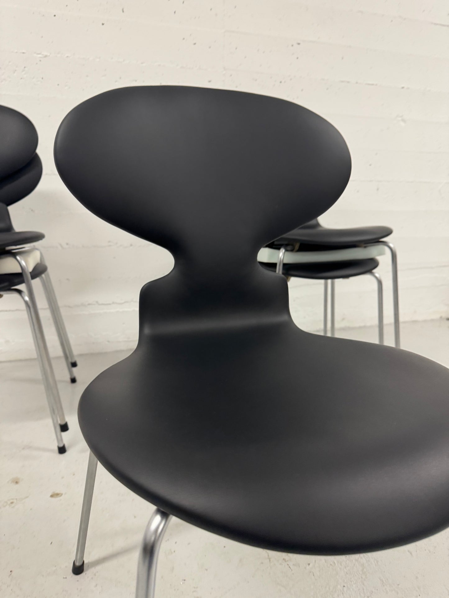 Nypolstret Arne Jacobsen ‘Myren/3101’ Fritz Hansen.