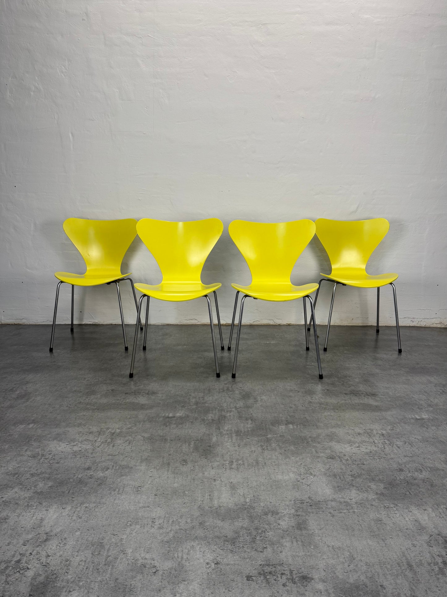 Arne Jacobsen ‘Syveren/3107’ Fritz Hansen.