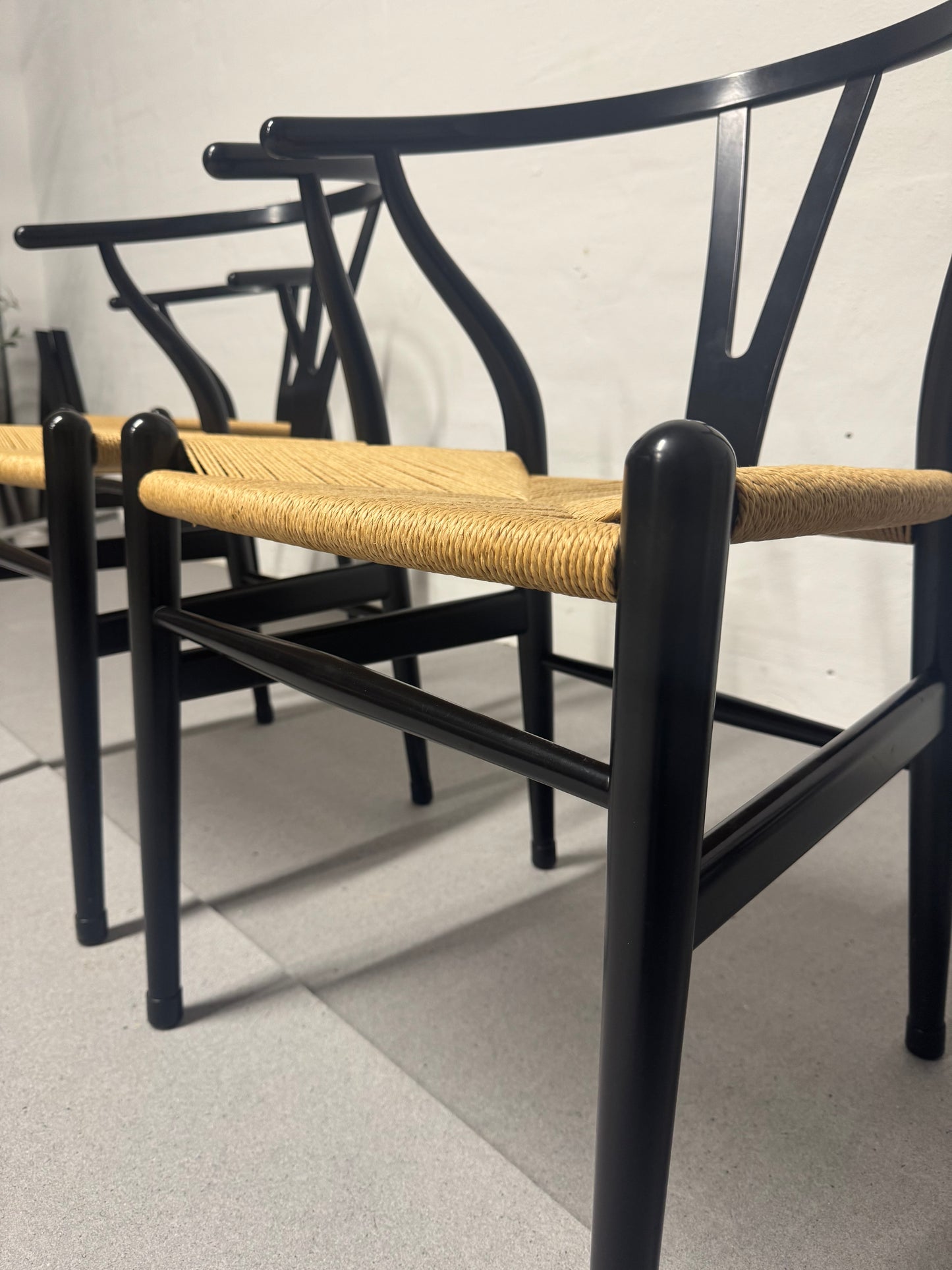 Hans J. Wegner ‘CH24’ ‘Y-stolen’ fremstillet hos Carl Hansen & Søn.