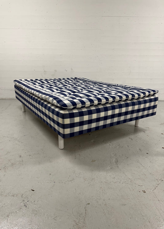 Hästens ‘Marquis’ seng – 140x200cm.