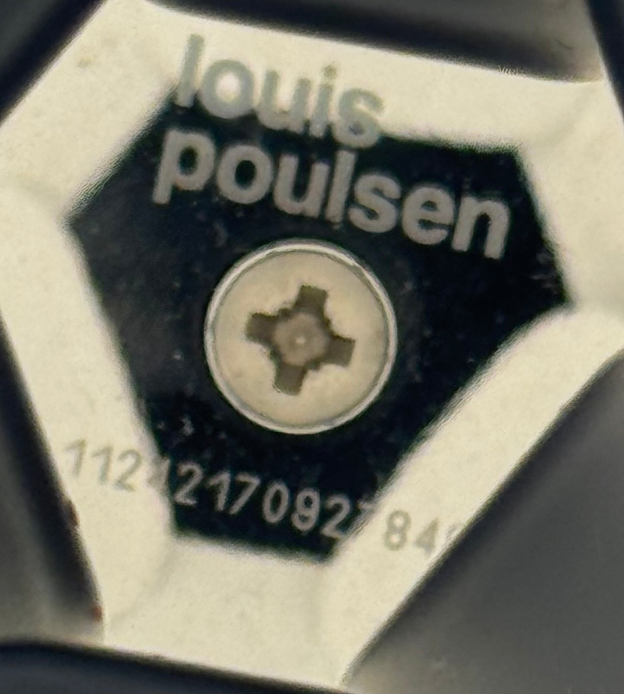 Som nye, PH Koglen Ø48 cm, designet af Poul Henningsen.