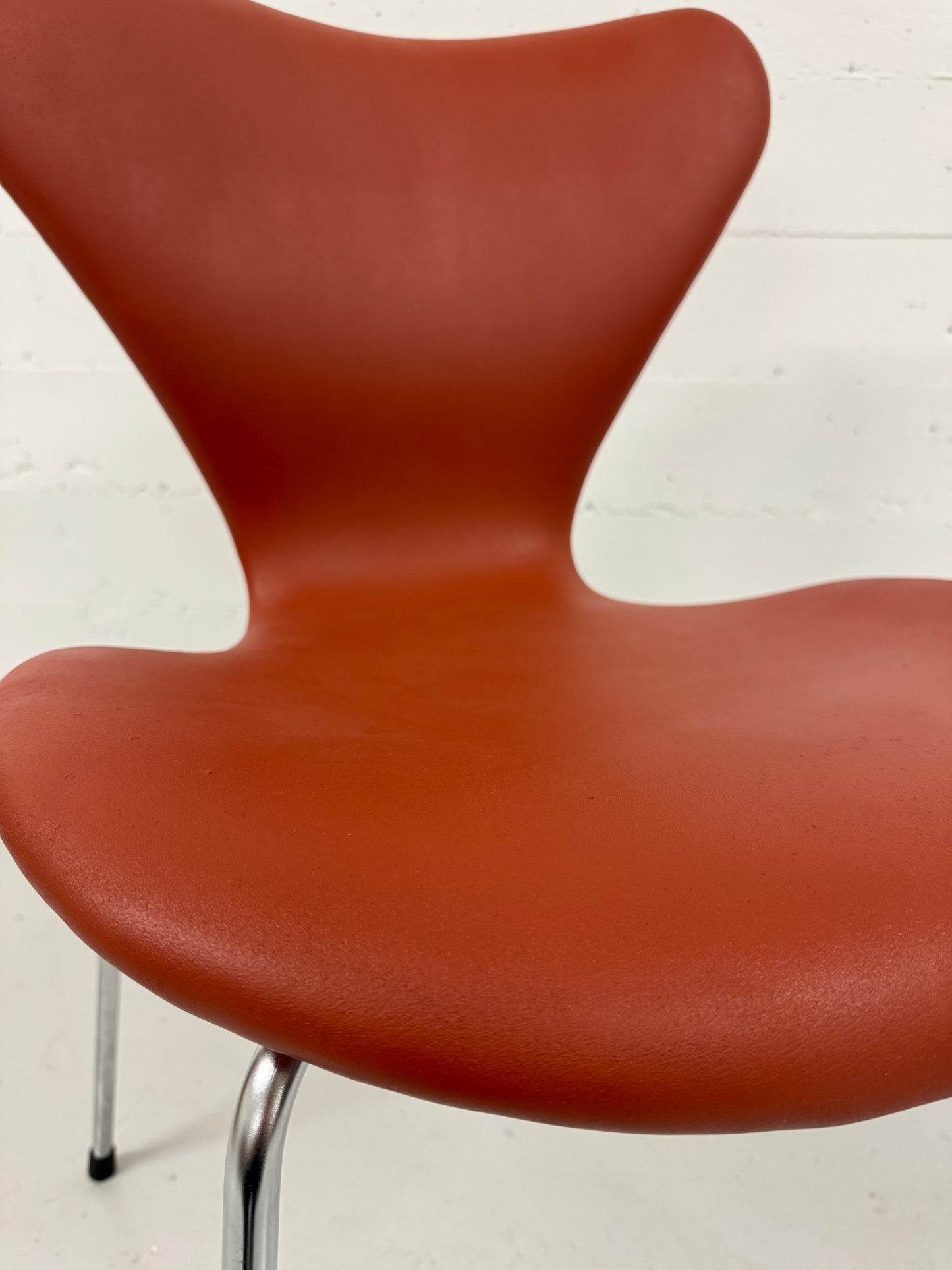 Arne Jacobsen ‘Syveren/3107’ Fritz Hansen.