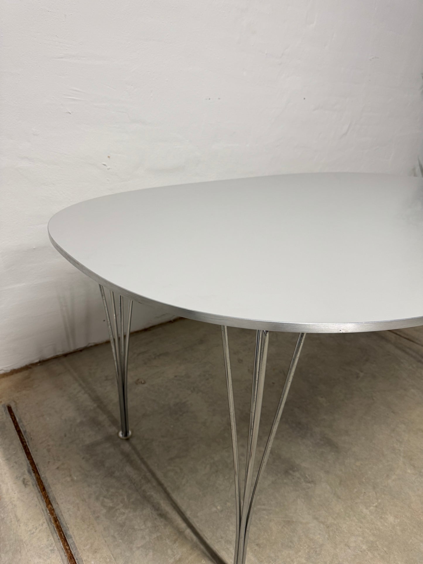 Piet Hein & Bruno Mathsson ‘Superellipse’ spisebord, Fritz Hansen.