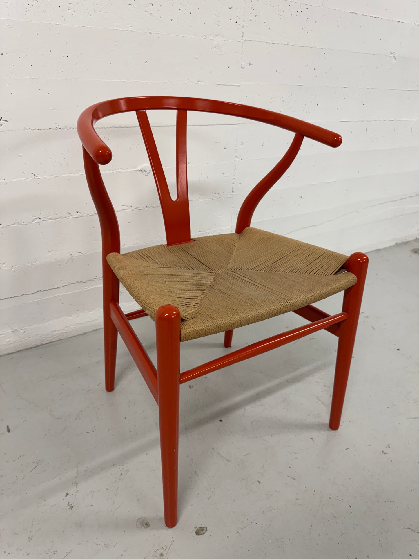 Hans J. Wegner ‘CH24’ ‘Y-stolen’ fremstillet hos Carl Hansen & Søn.