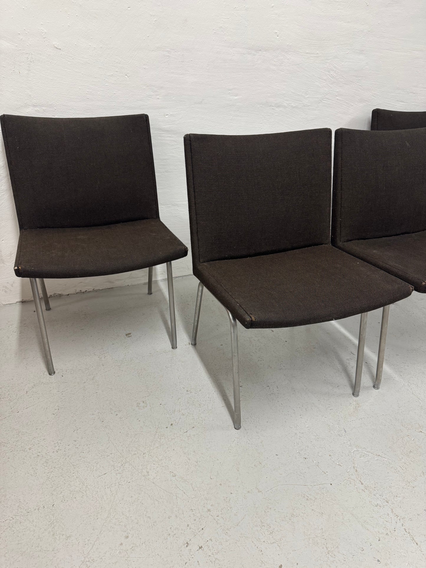 Hans J. Wegner ‘Lufthavnsstol’ ‘AP38’ fremstillet hos AP stolen.