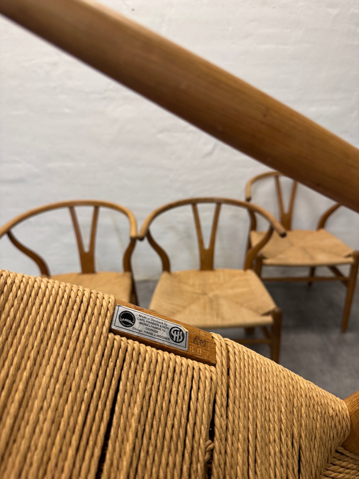Egetræ, Hans J. Wegner ‘CH-24’ Carl Hansen & Søn.