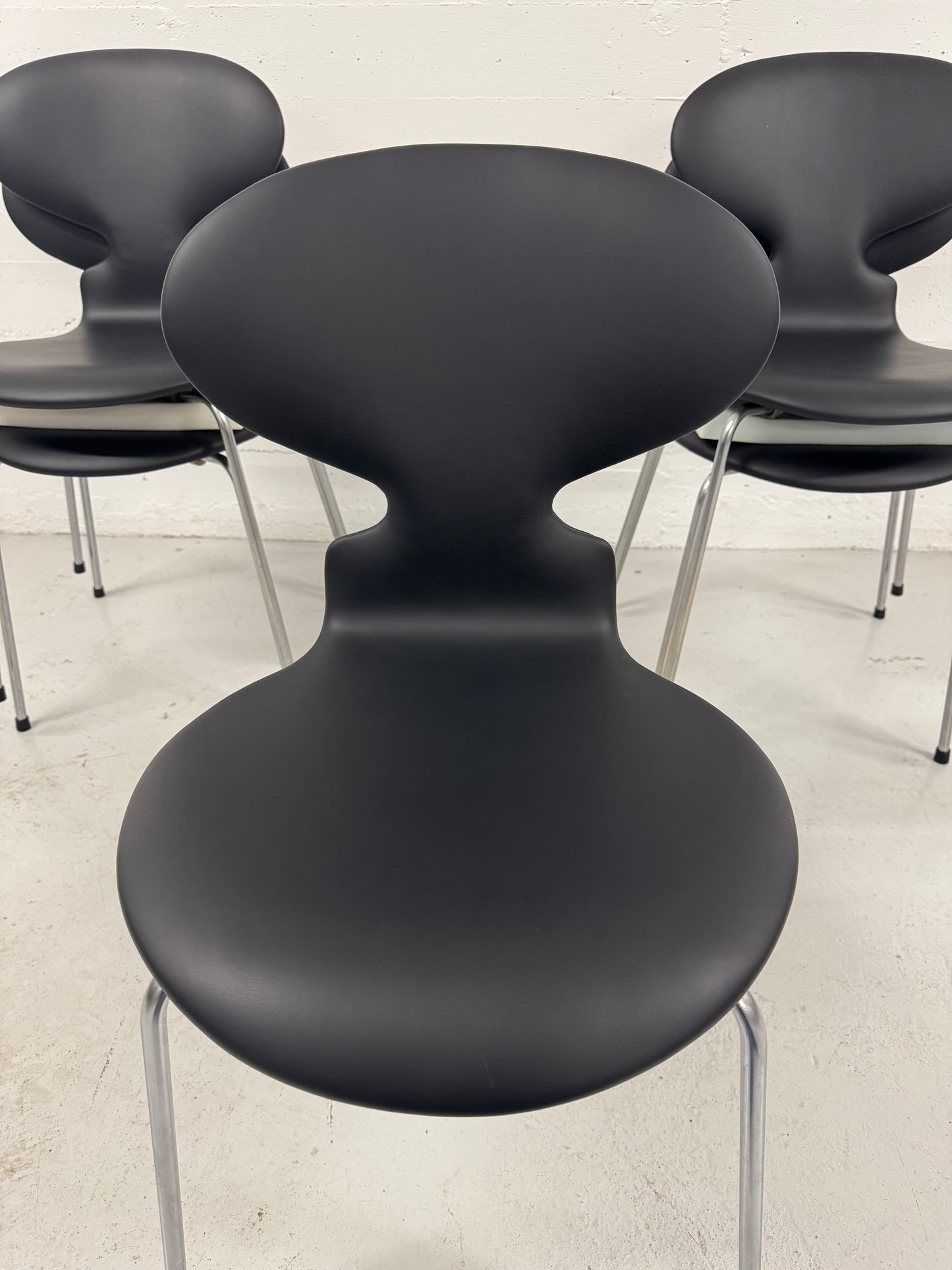 Nypolstret Arne Jacobsen ‘Myren/3101’ Fritz Hansen.