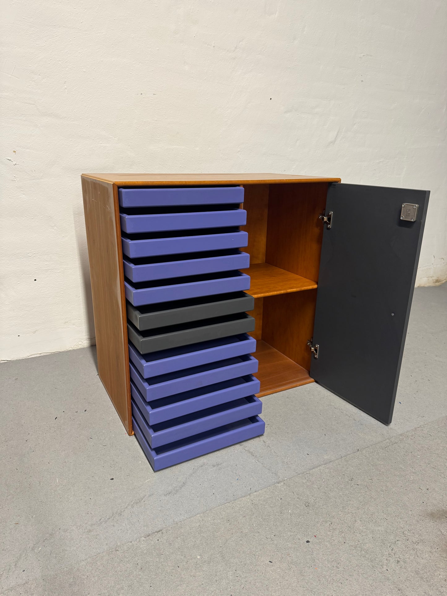 Peter J. Lassen, Montana reolmodul.